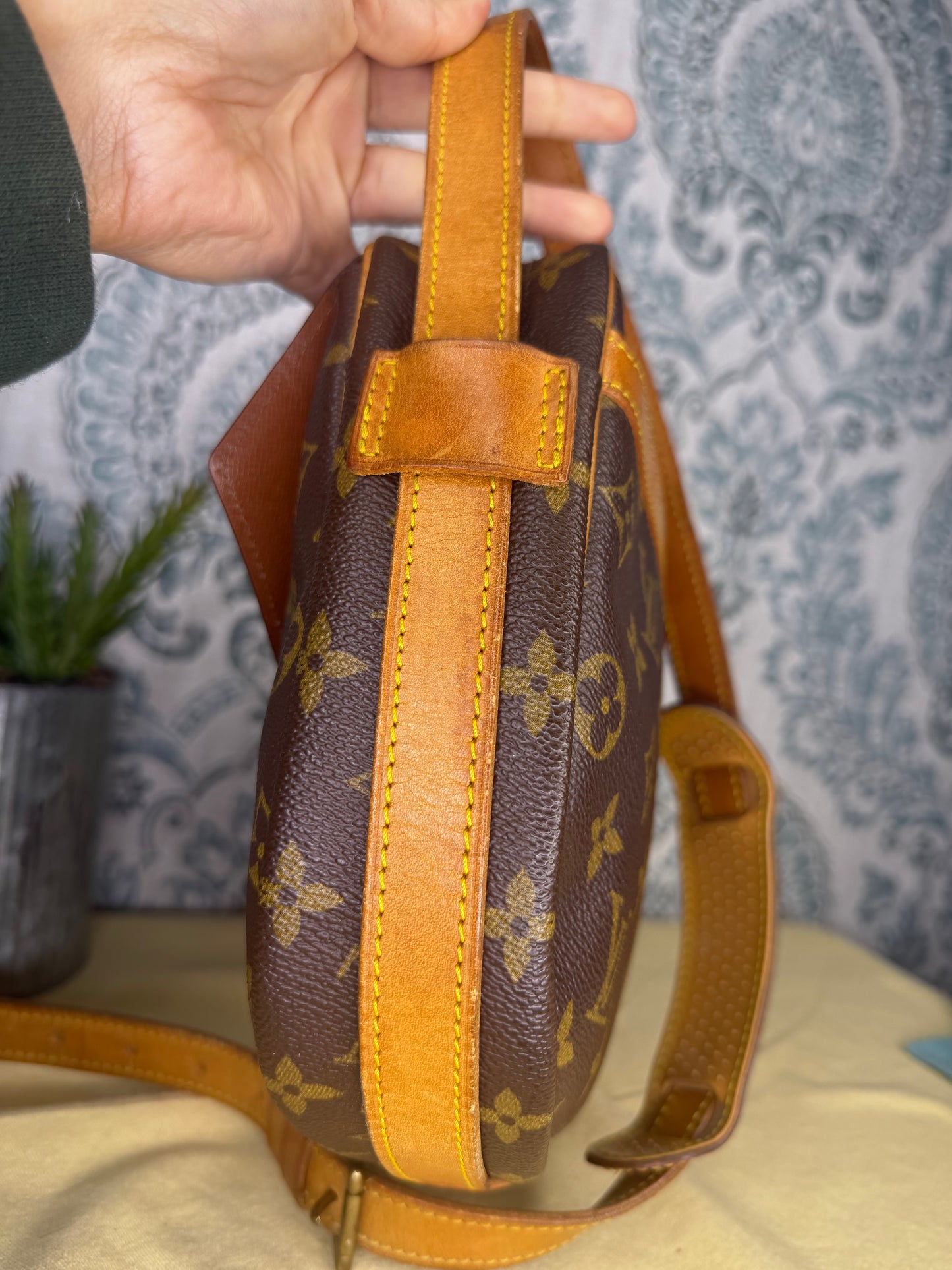 Louis Vuitton Jeune Fille GM