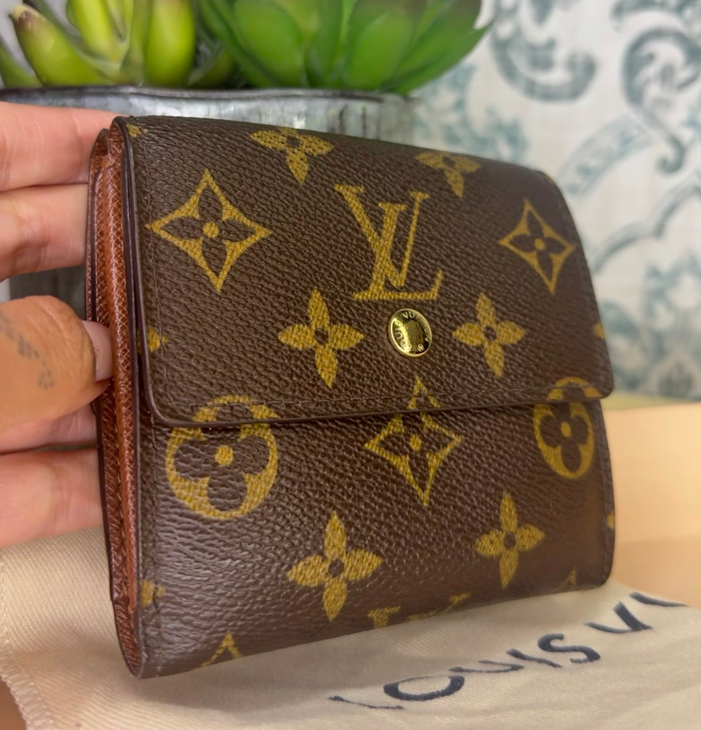 Louis Vuitton Monogram Elise Wallet