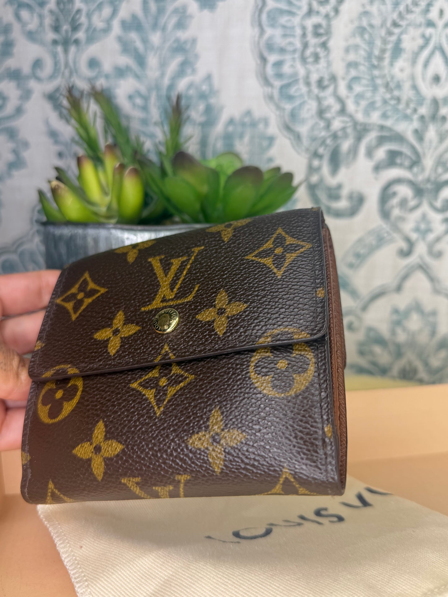 Louis Vuitton Monogram Elise Wallet