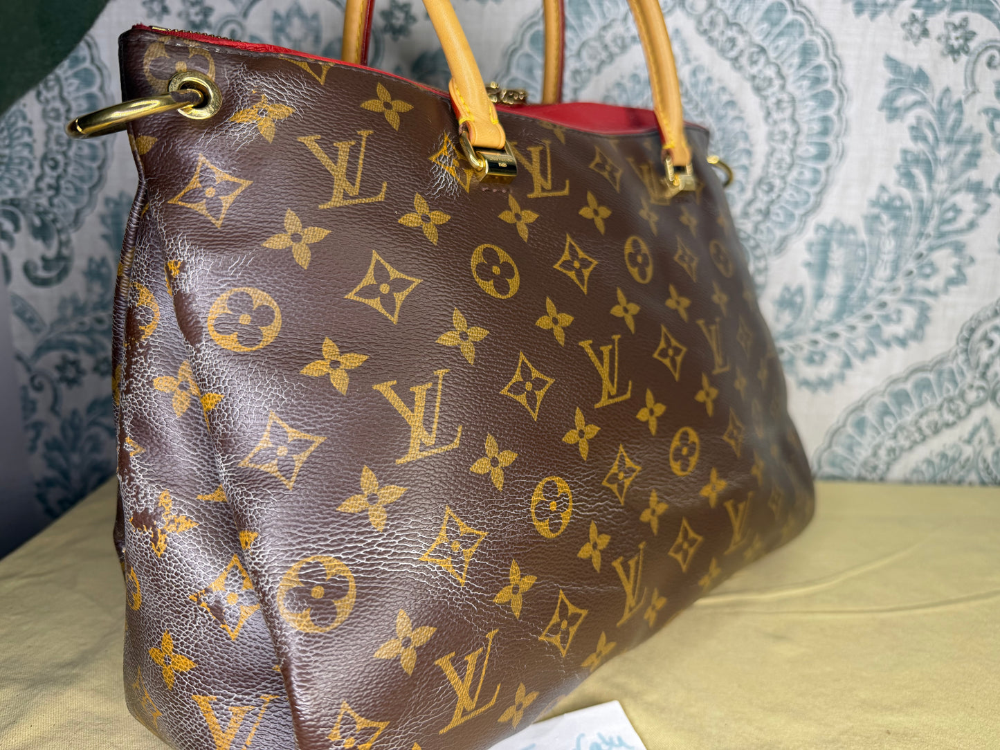Louis Vuitton Pallas MM