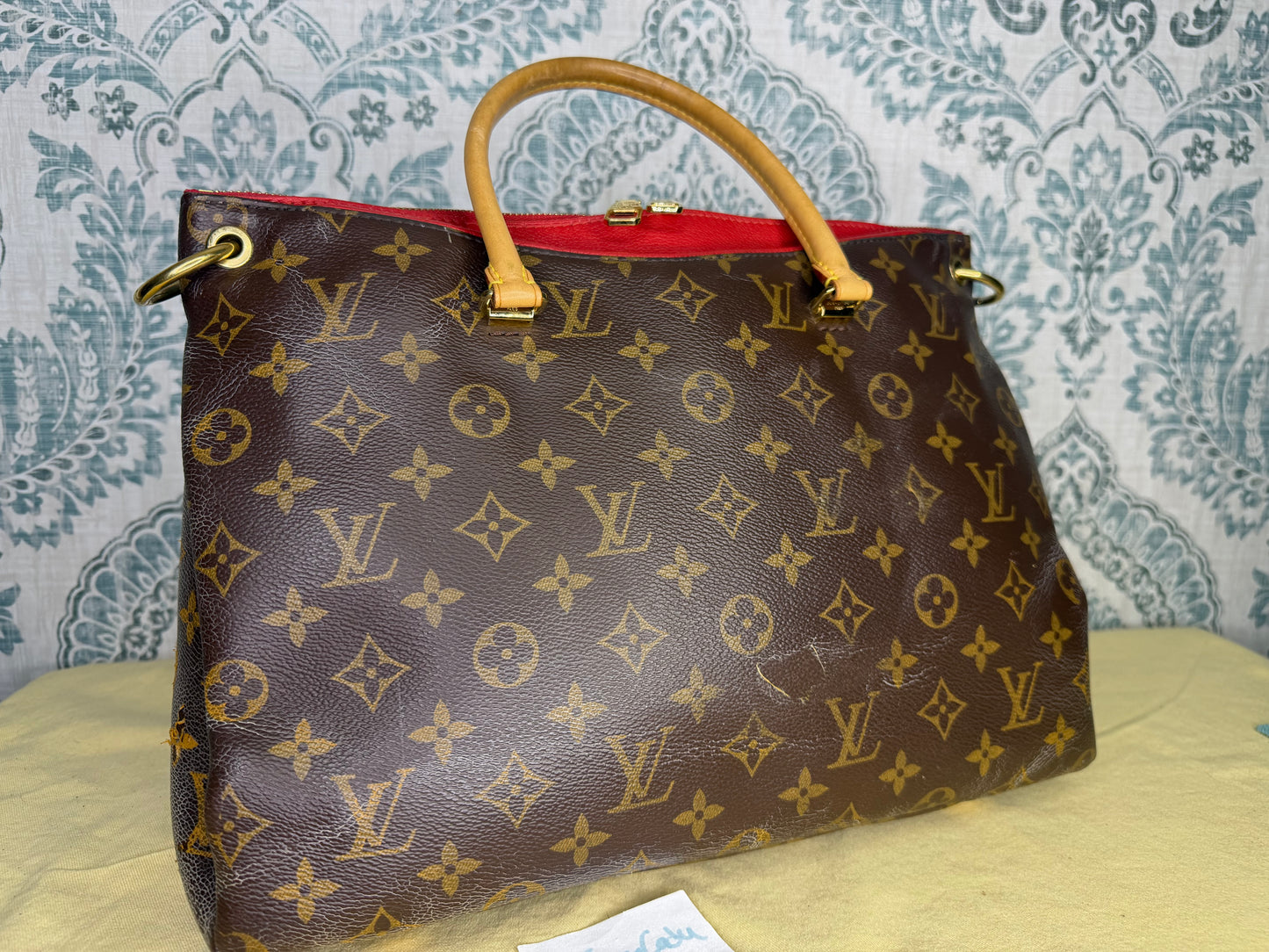 Louis Vuitton Pallas MM