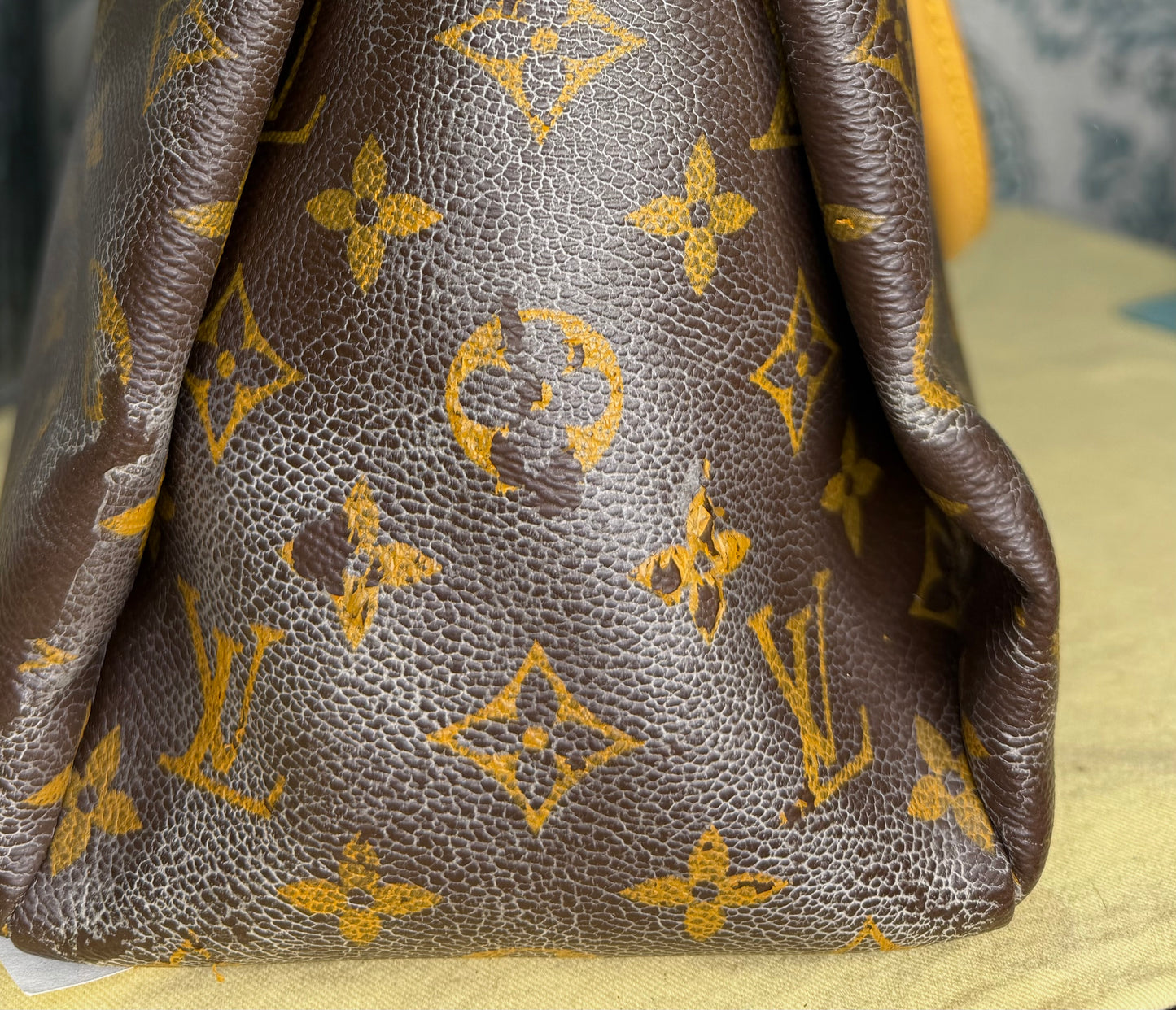 Louis Vuitton Pallas MM