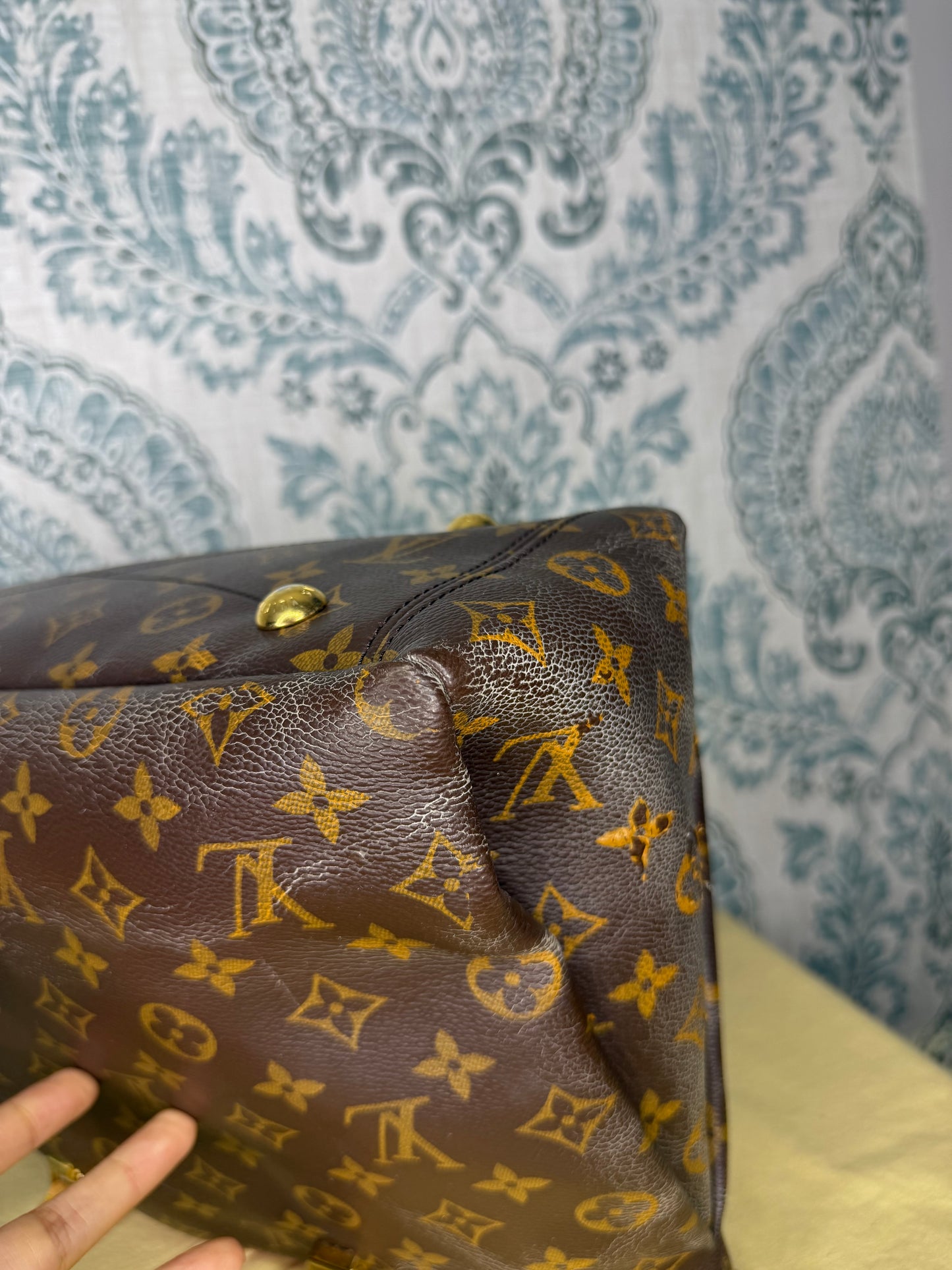 Louis Vuitton Pallas MM