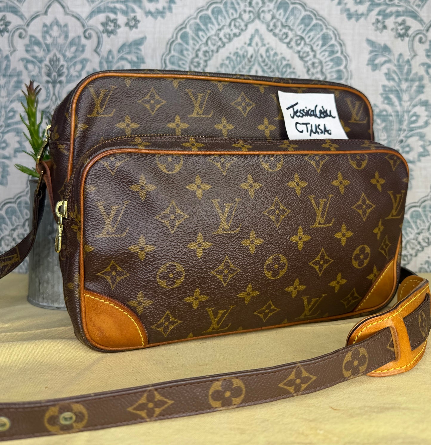 Louis Vuitton Nile PM