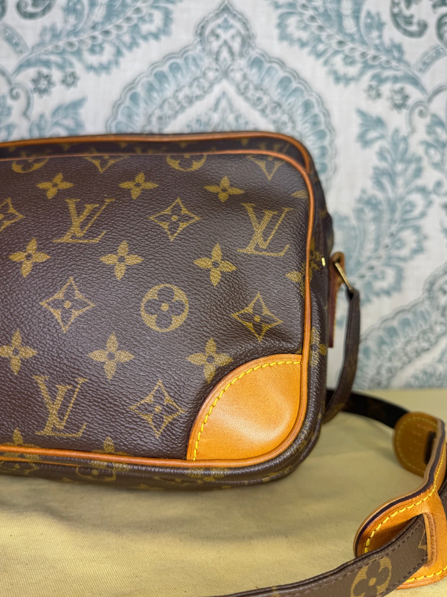 Louis Vuitton Nile PM