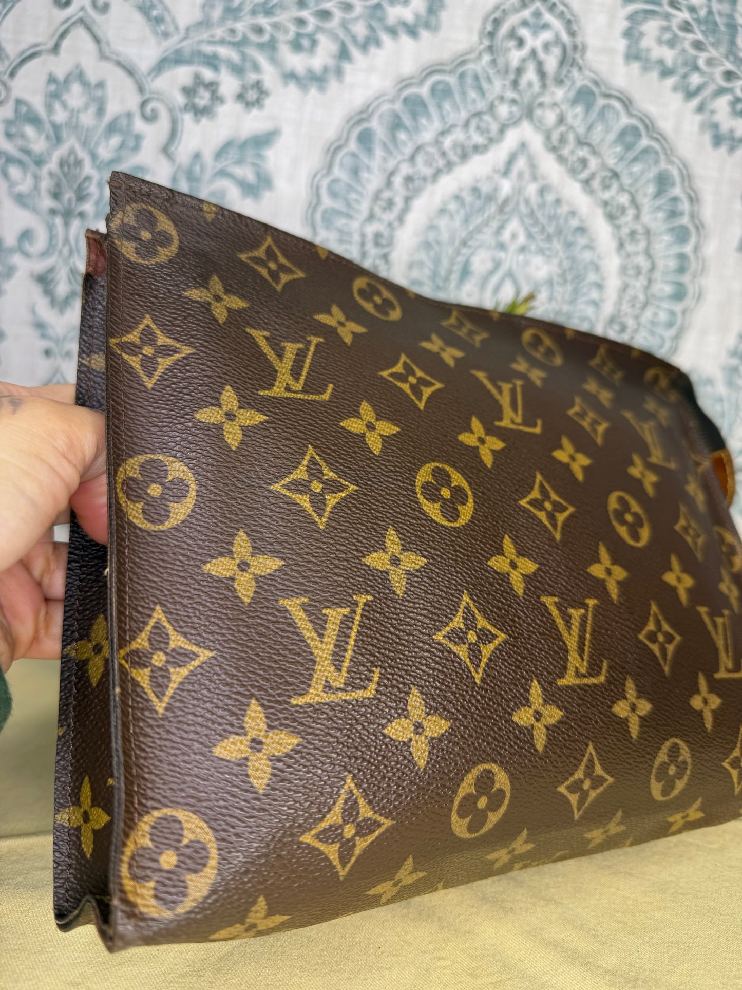 Louis Vuitton Monogram Toiletry 26