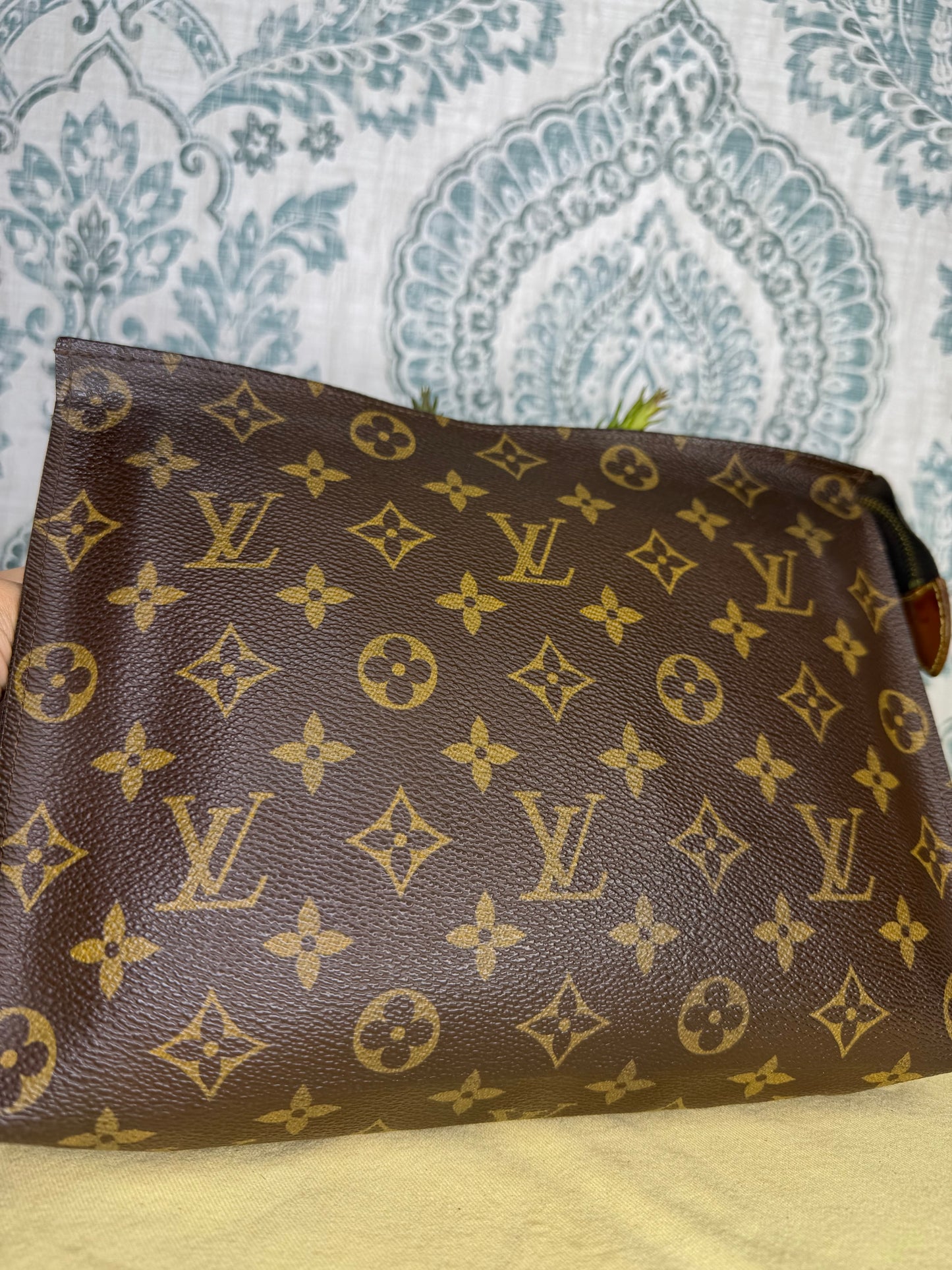 Louis Vuitton Monogram Toiletry 26