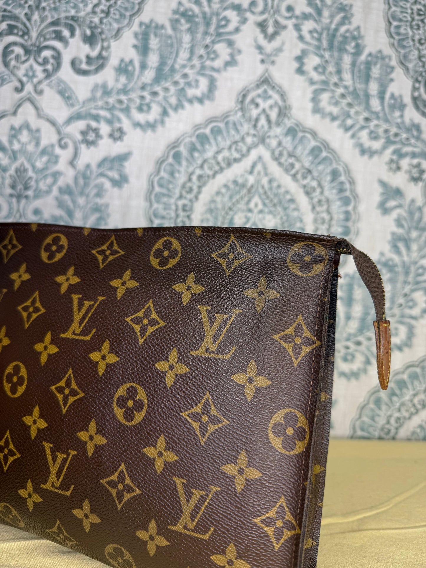 Louis Vuitton Monogram Toiletry 26