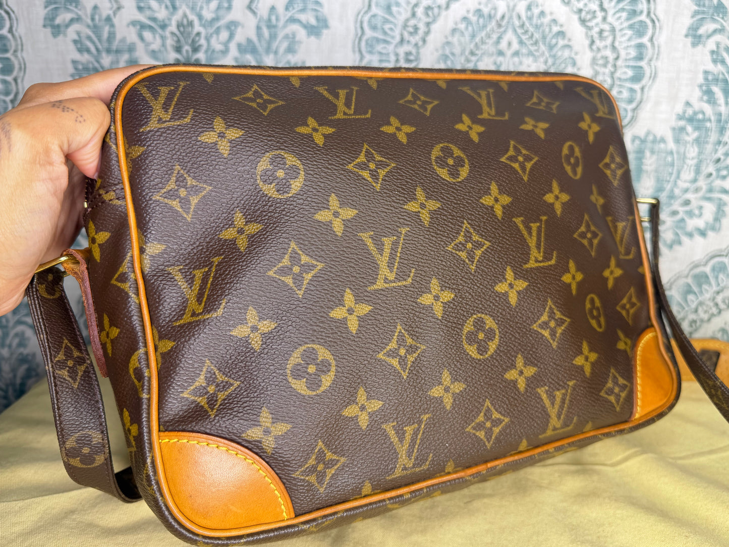 Louis Vuitton Nile PM