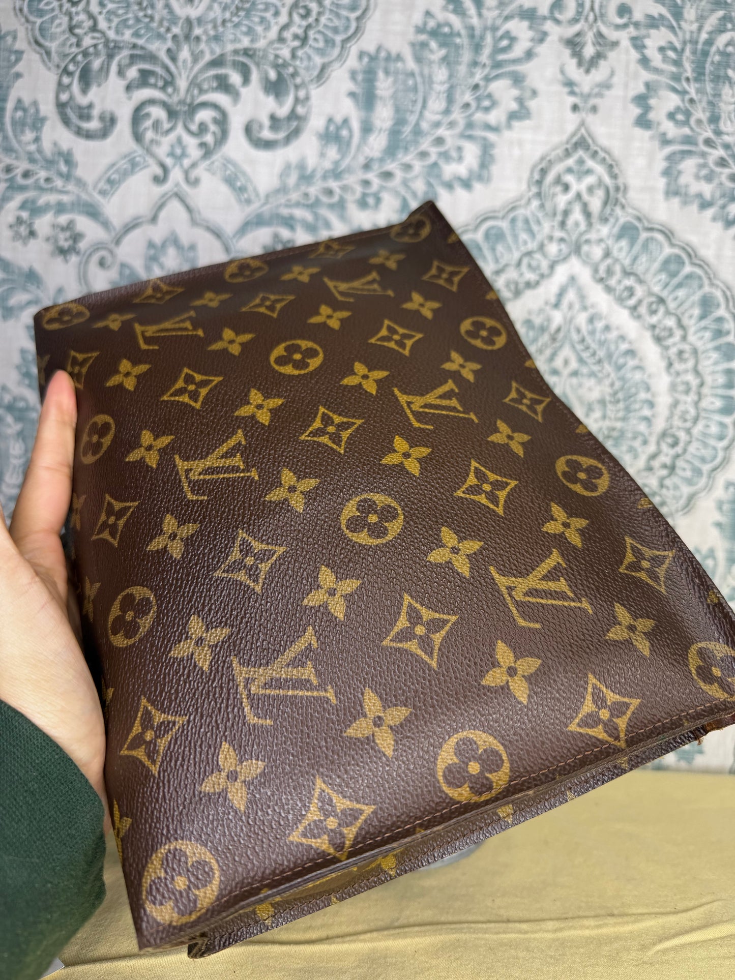Louis Vuitton Monogram Toiletry 26