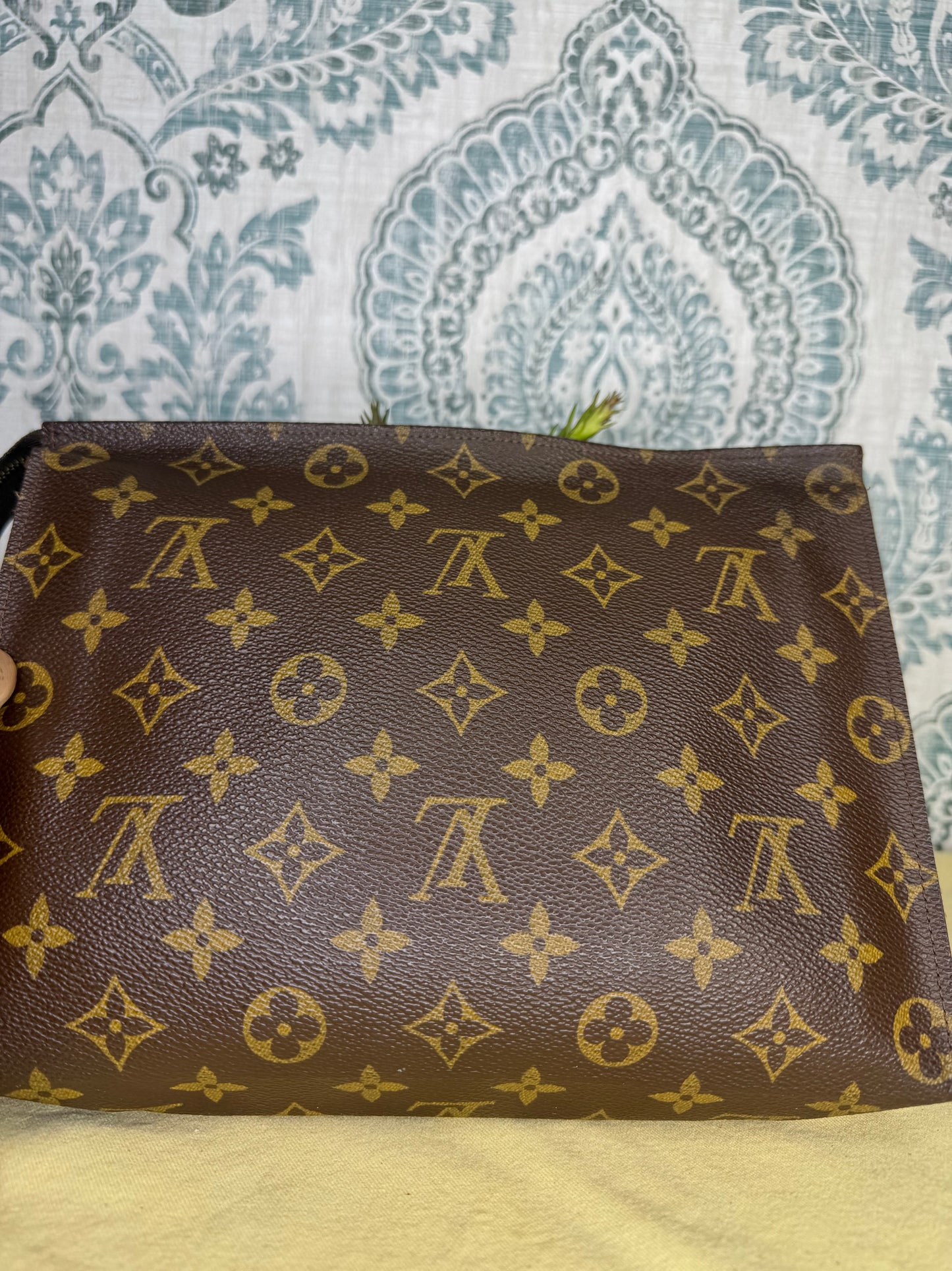 Louis Vuitton Monogram Toiletry 26