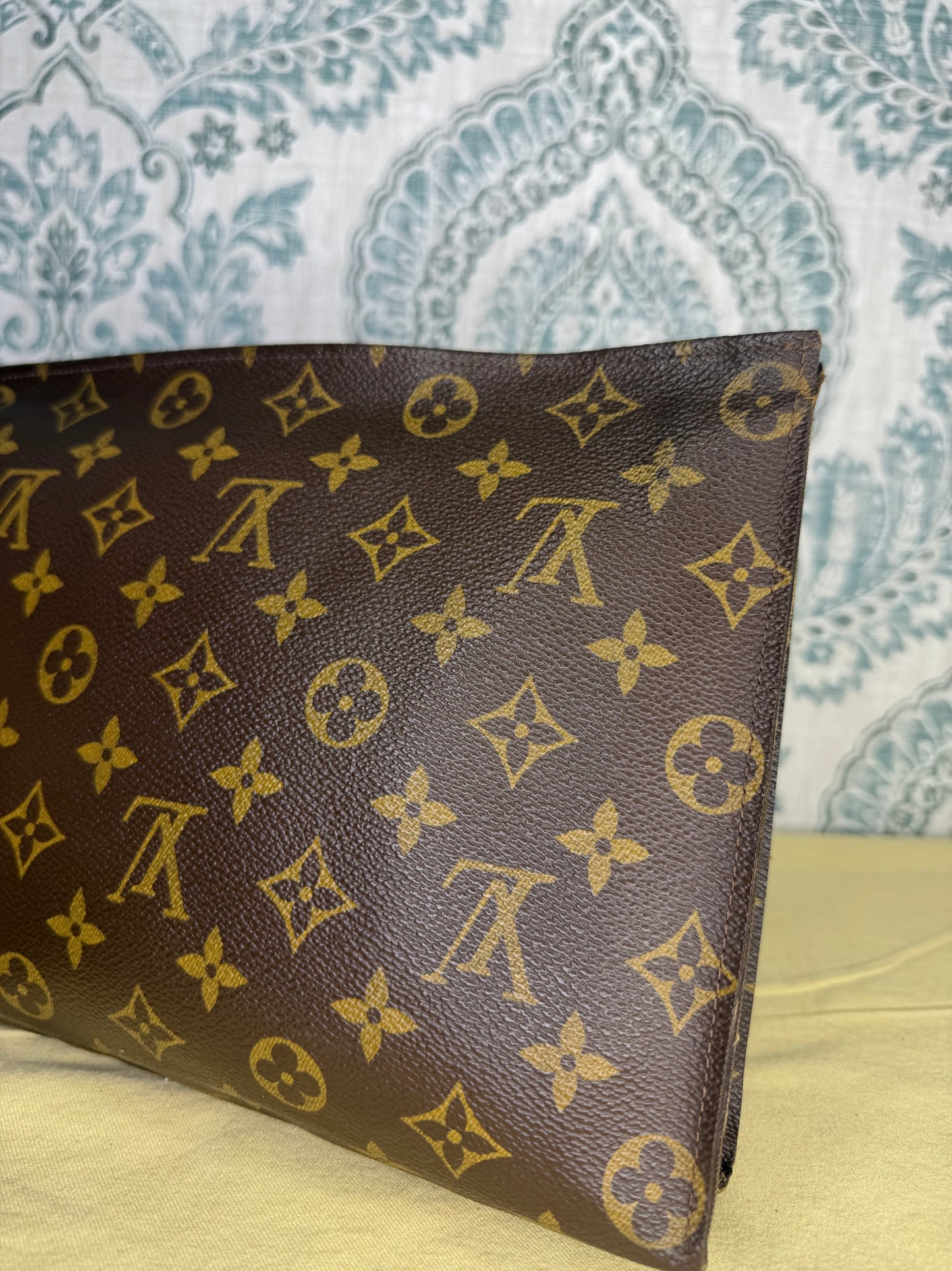 Louis Vuitton Monogram Toiletry 26