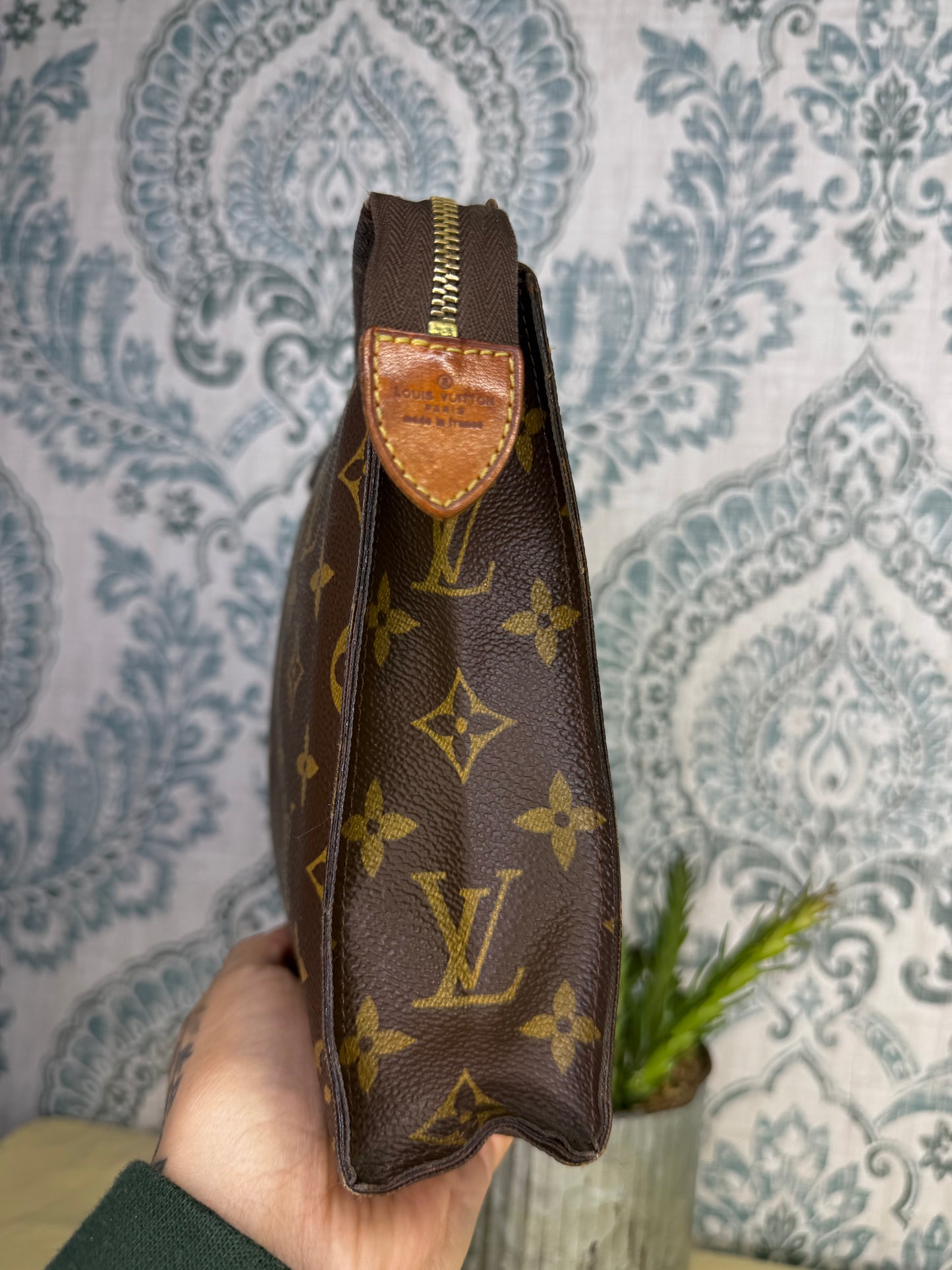 Louis Vuitton Monogram Toiletry 26