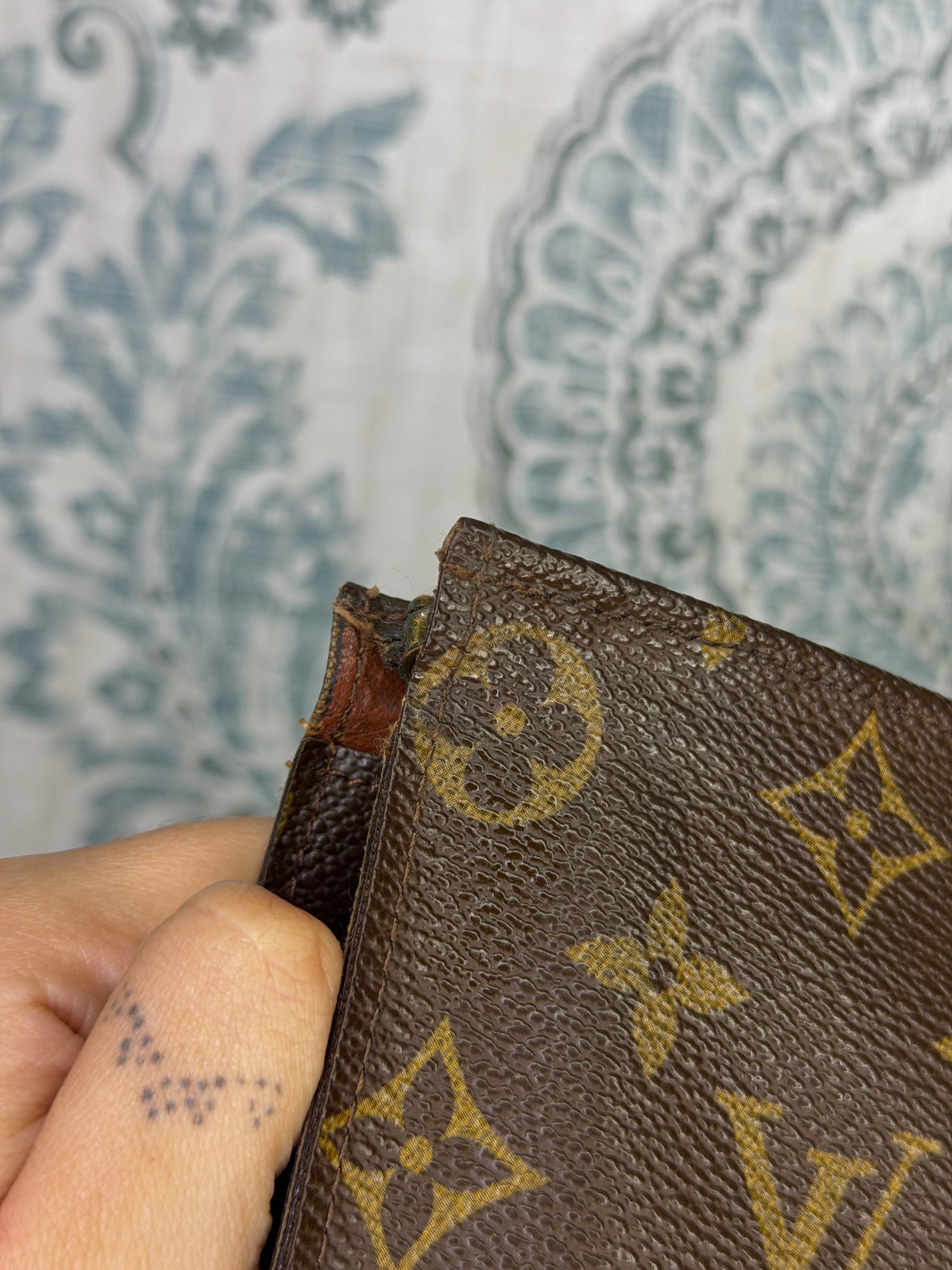 Louis Vuitton Monogram Toiletry 26