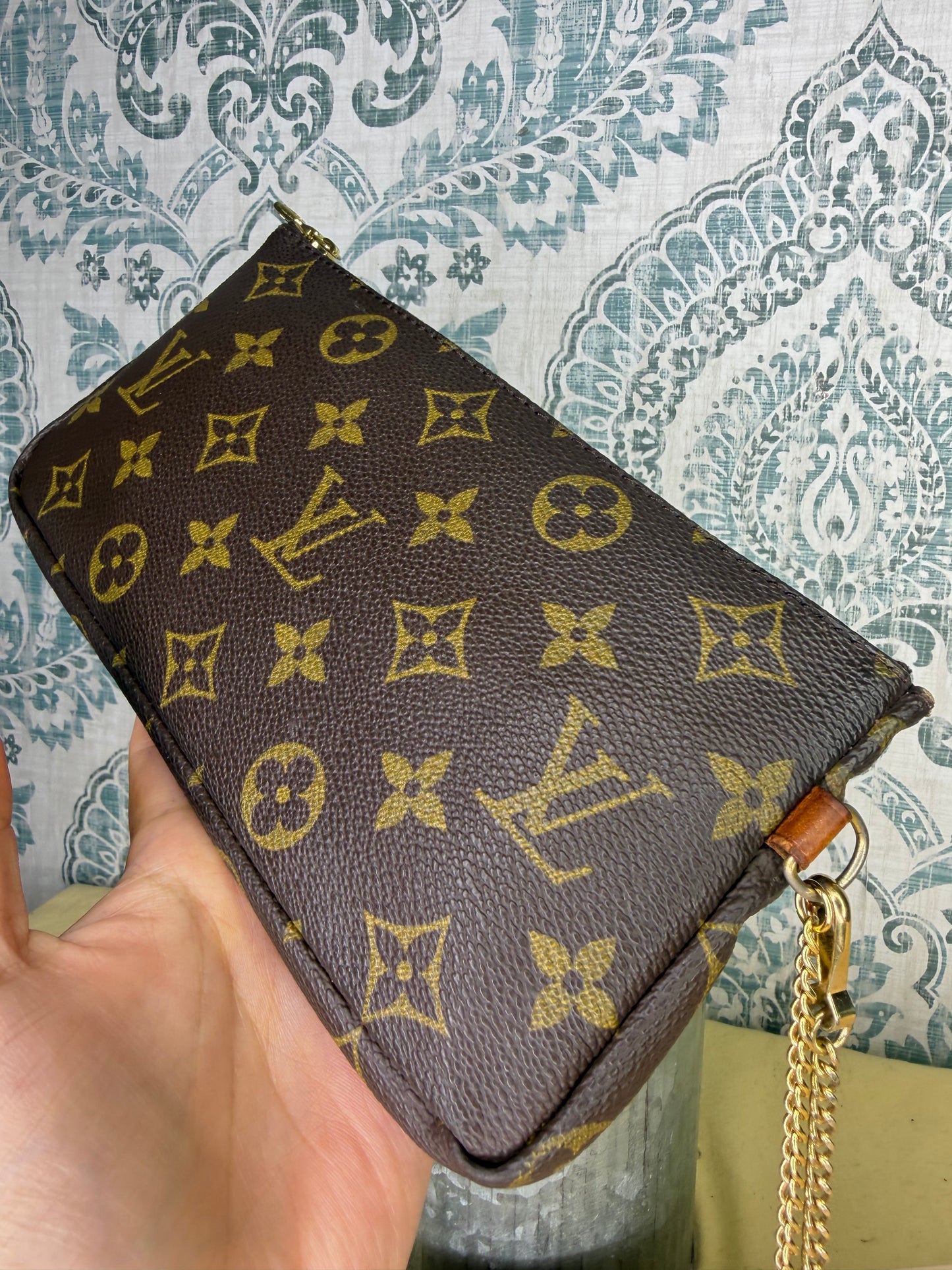 Louis Vuitton Sac Shopping Pouch #1