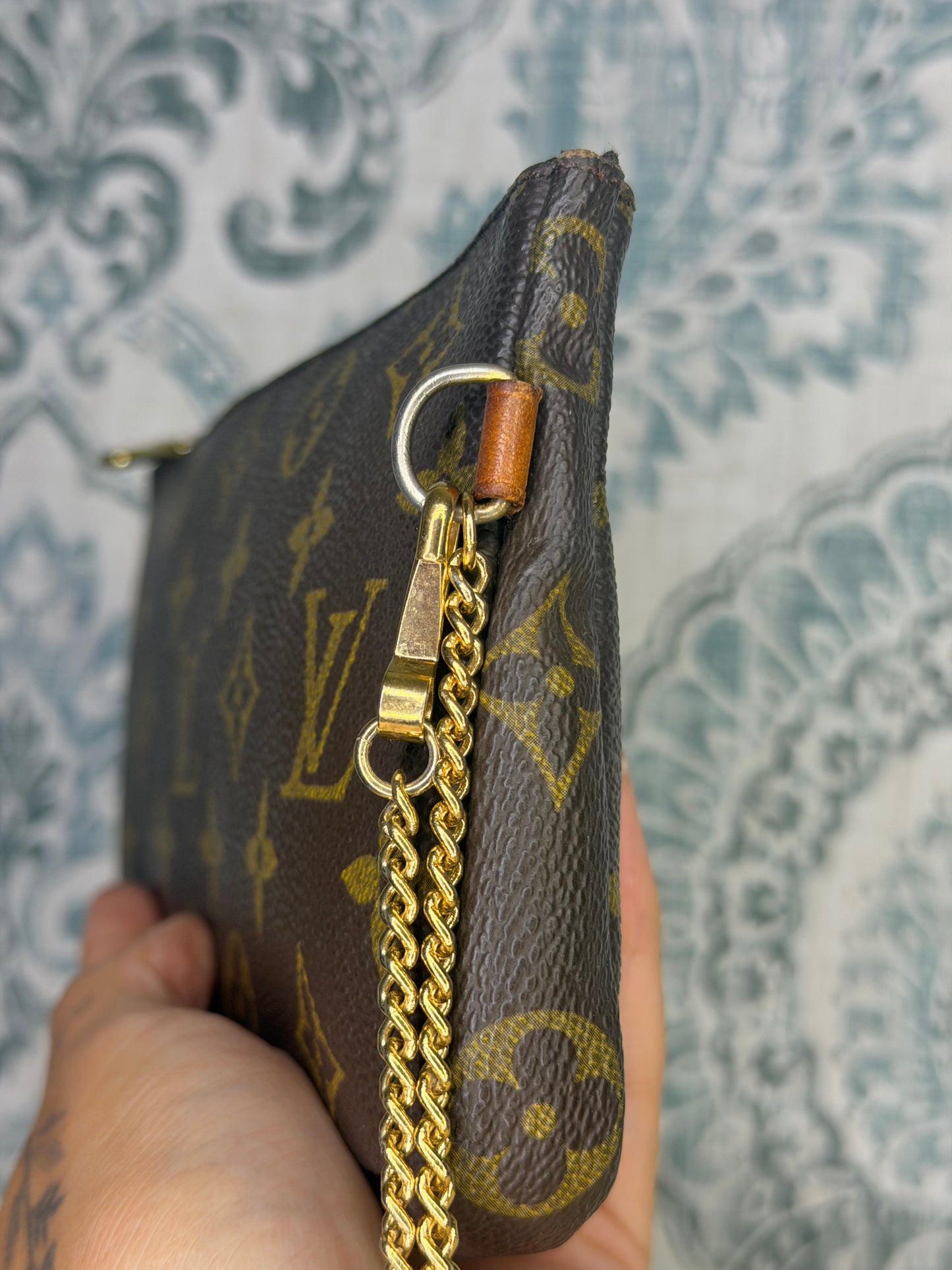 Louis Vuitton Sac Shopping Pouch #1