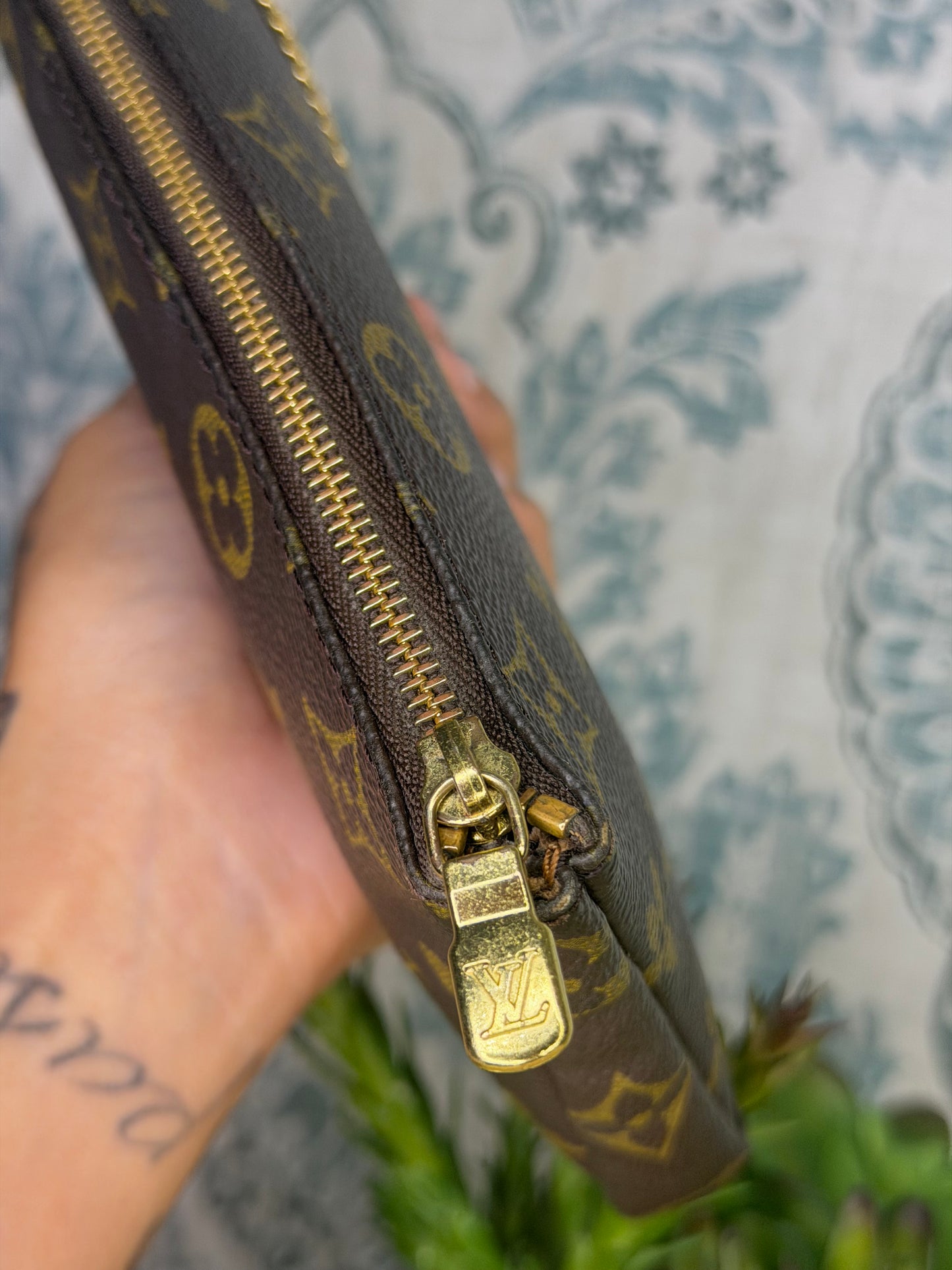 Louis Vuitton Sac Shopping Pouch #1