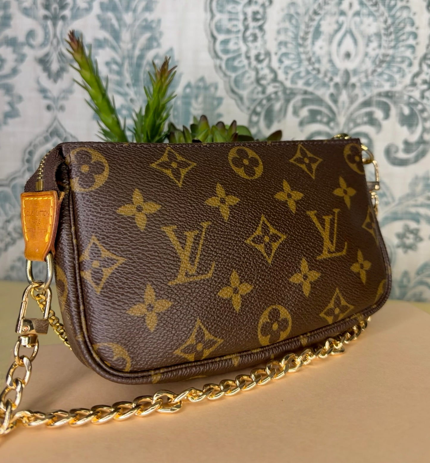 Louis Vuitton Monogram Bucket Pochette #1