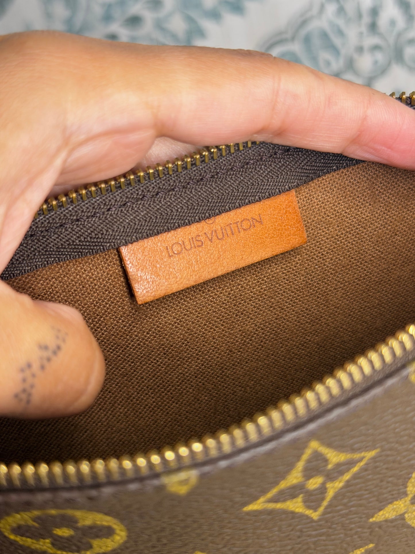 Louis Vuitton Sac Shopping Pouch #2