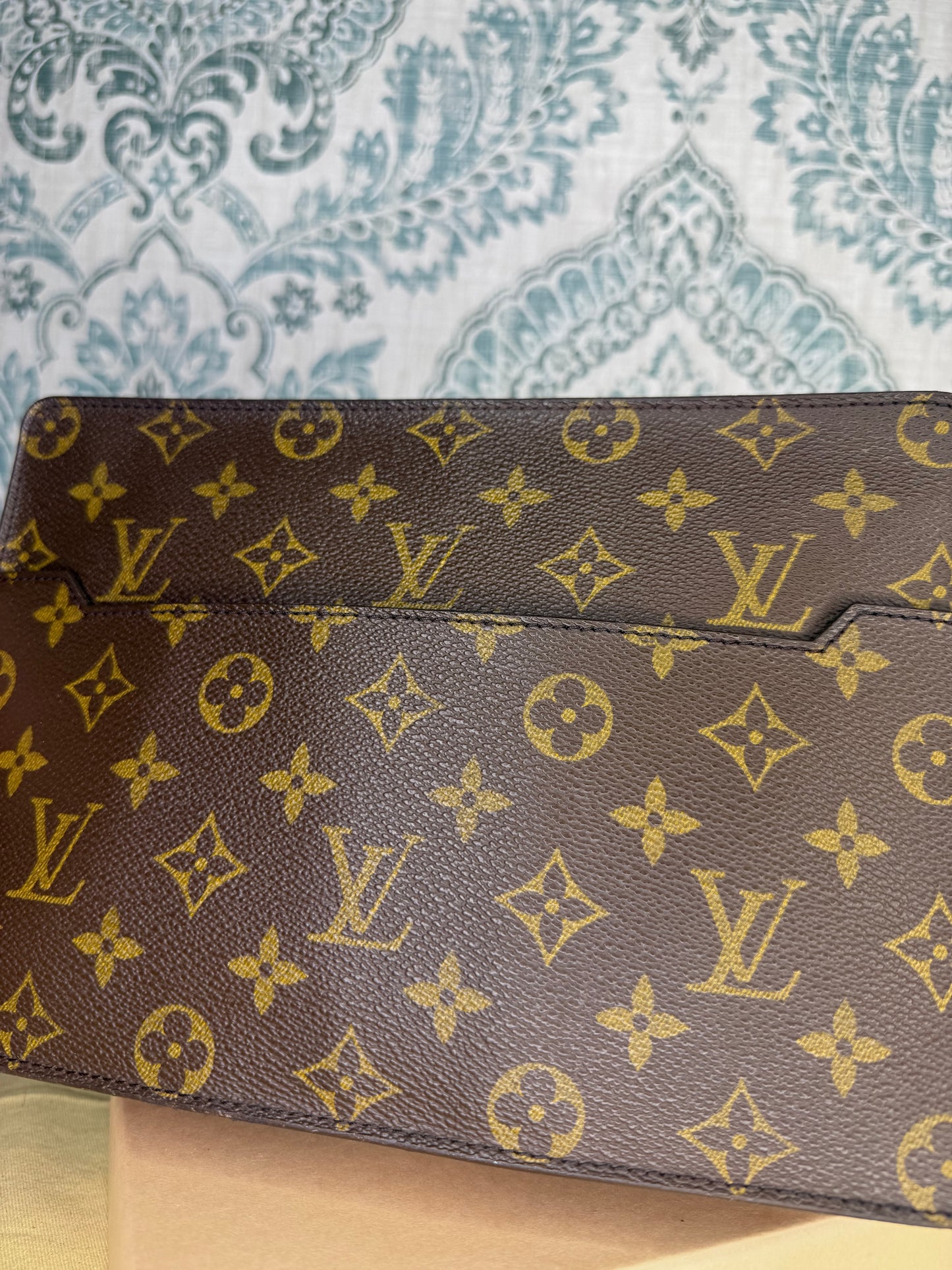 Louis Vuitton Pochette Homme Clutch