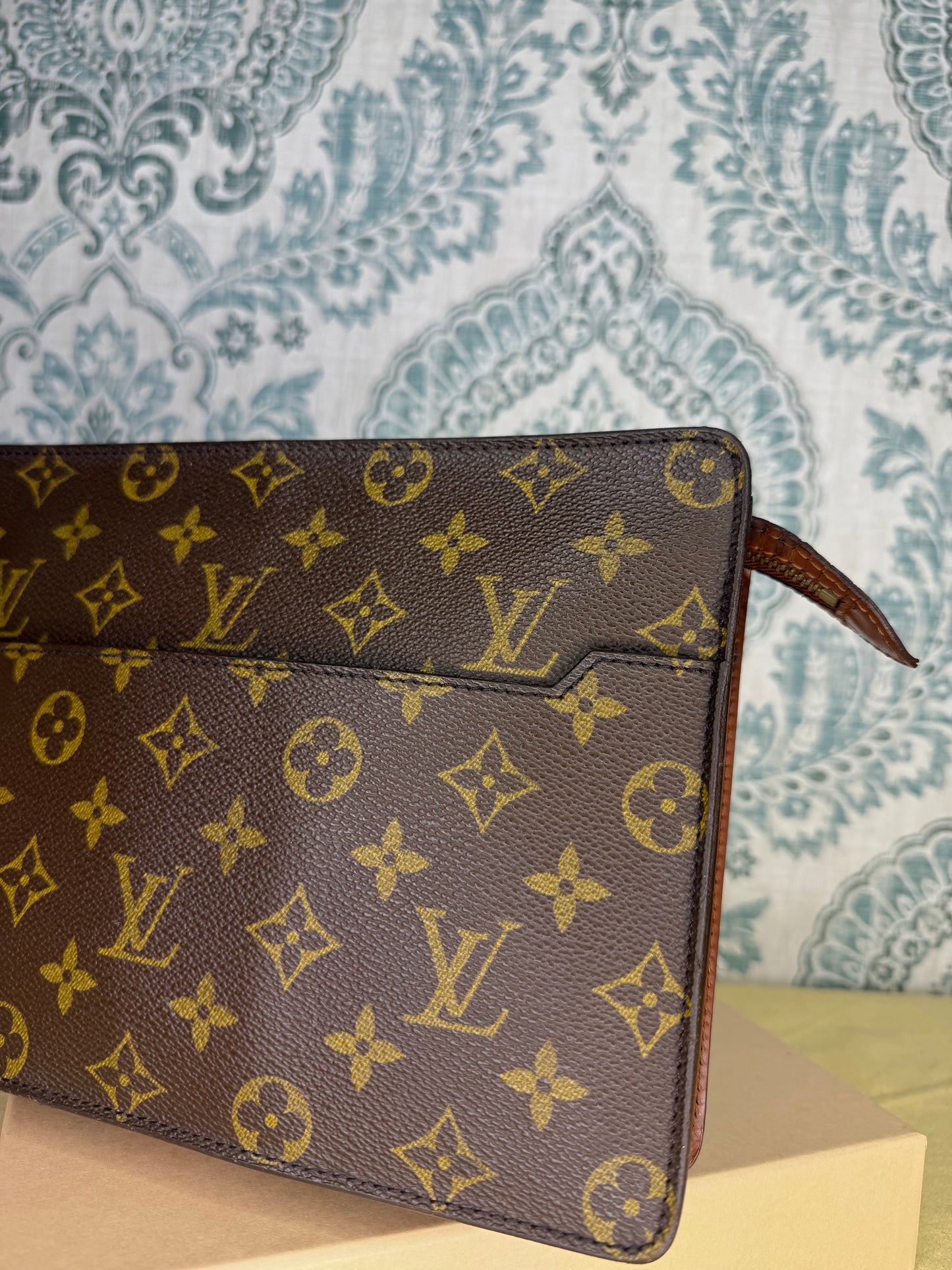 Louis Vuitton Pochette Homme Clutch