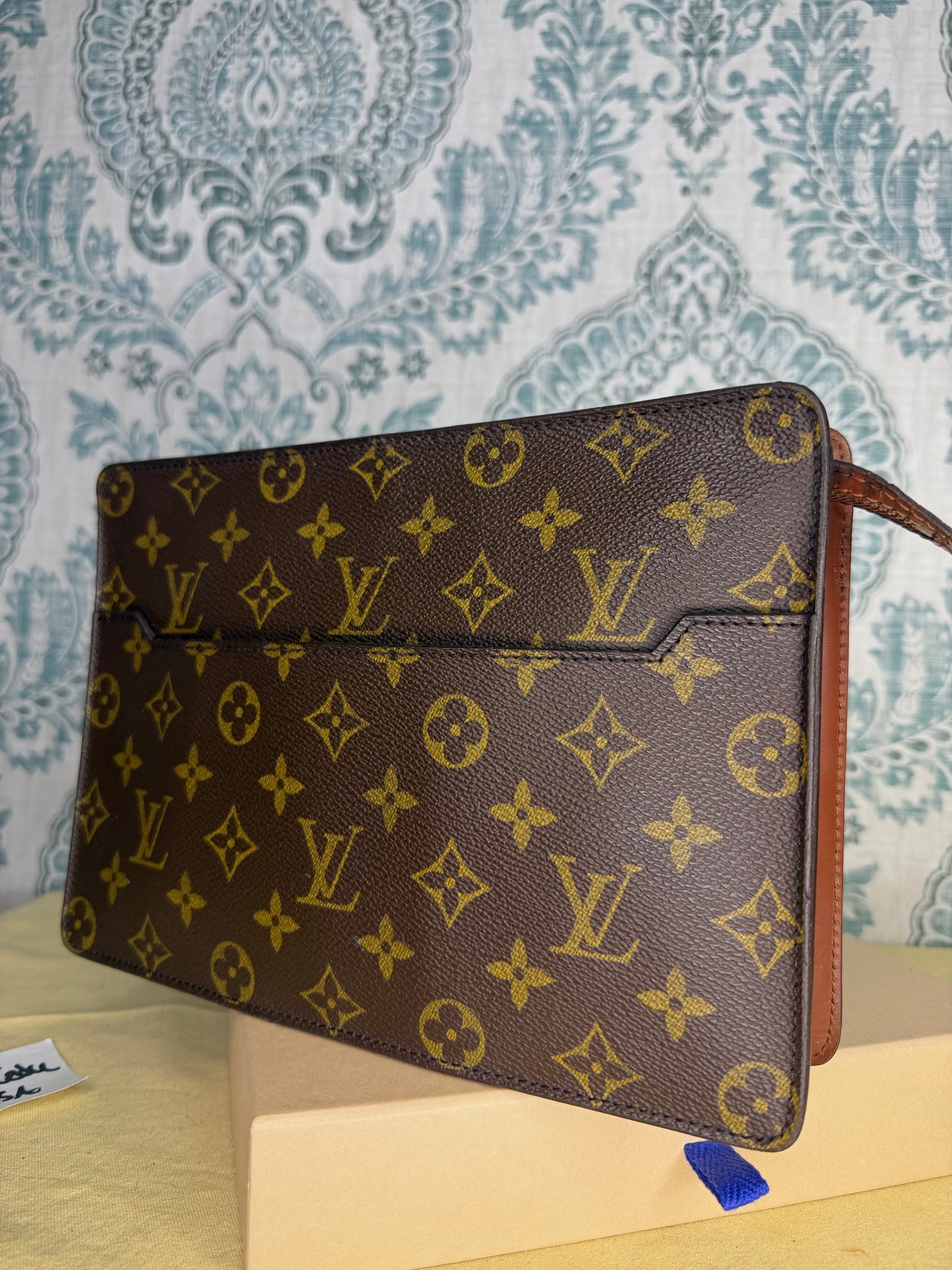 Louis Vuitton Pochette Homme Clutch