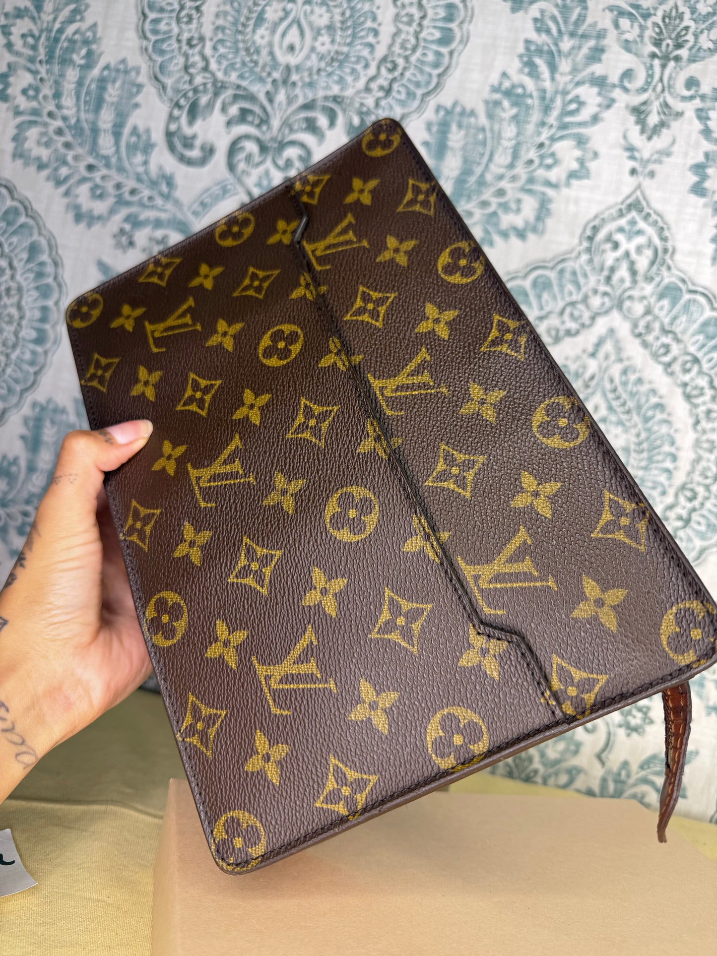 Louis Vuitton Pochette Homme Clutch