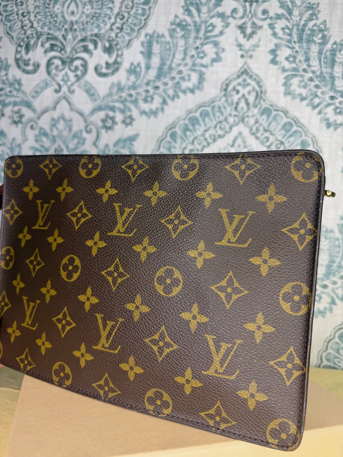 Louis Vuitton Pochette Homme Clutch