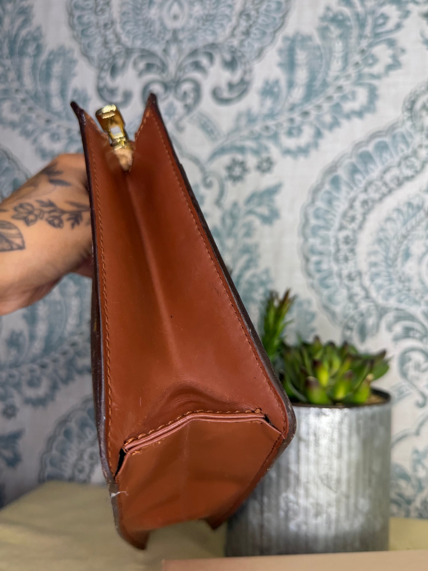 Louis Vuitton Pochette Homme Clutch