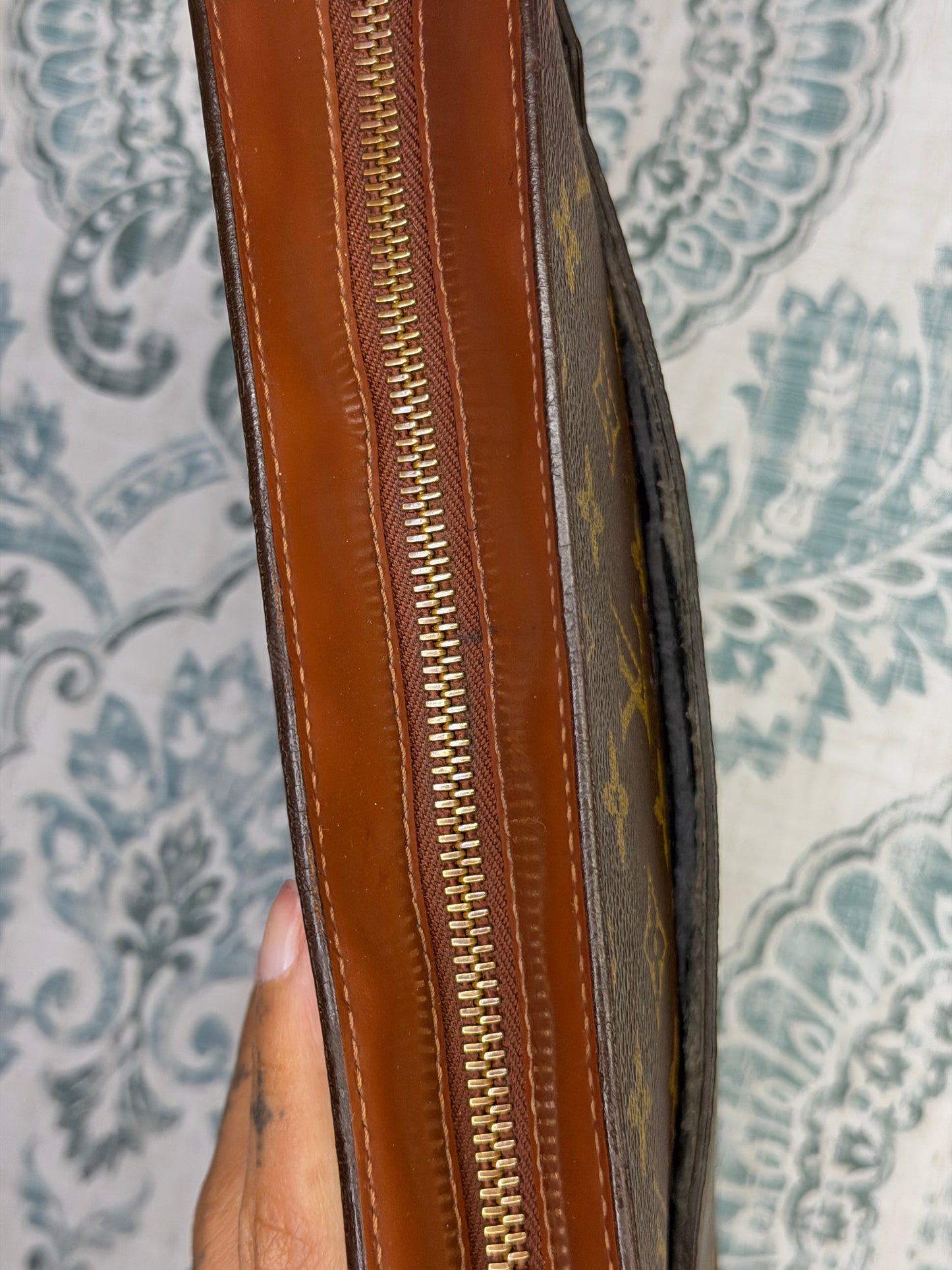 Louis Vuitton Pochette Homme Clutch