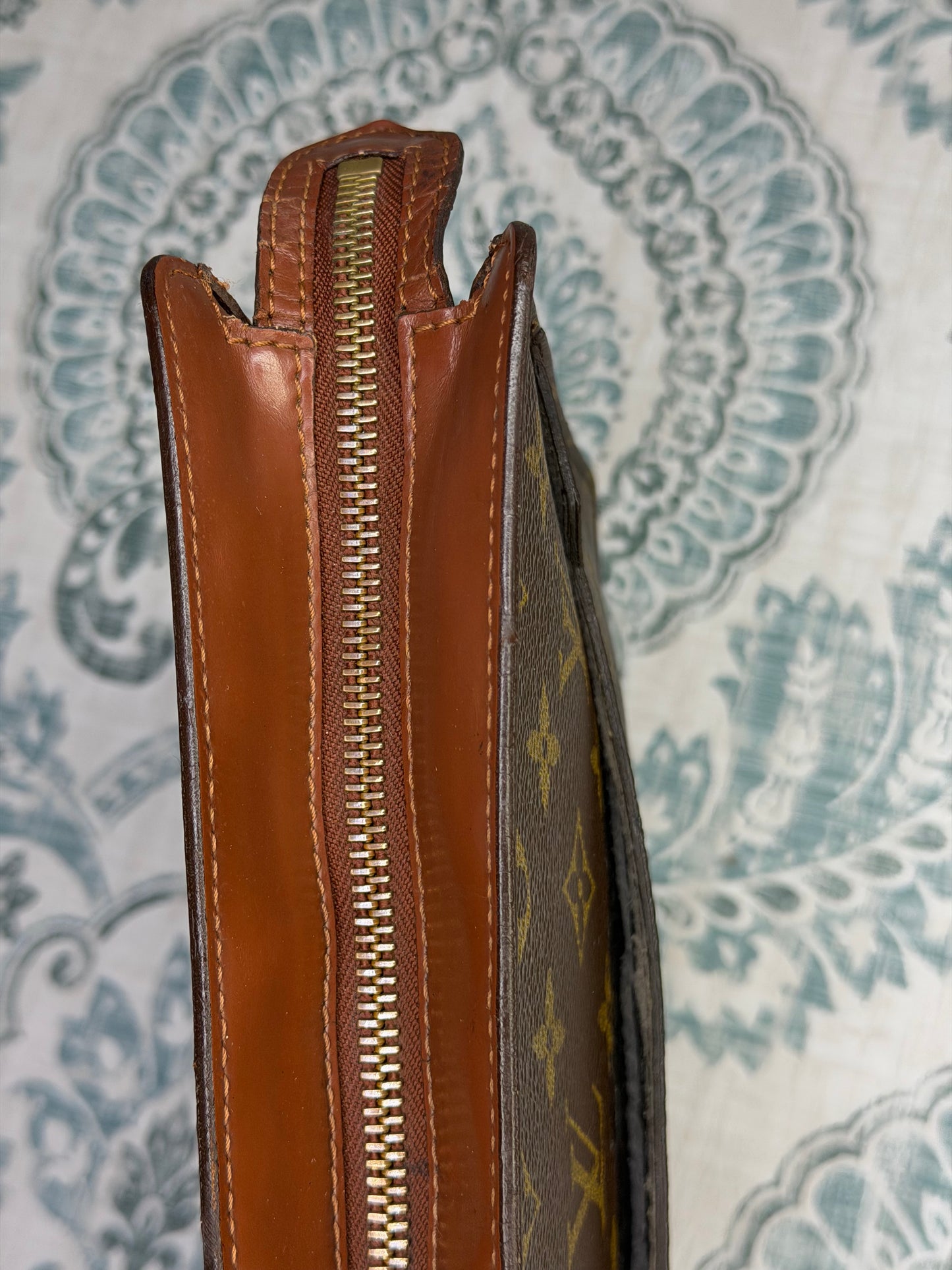 Louis Vuitton Pochette Homme Clutch
