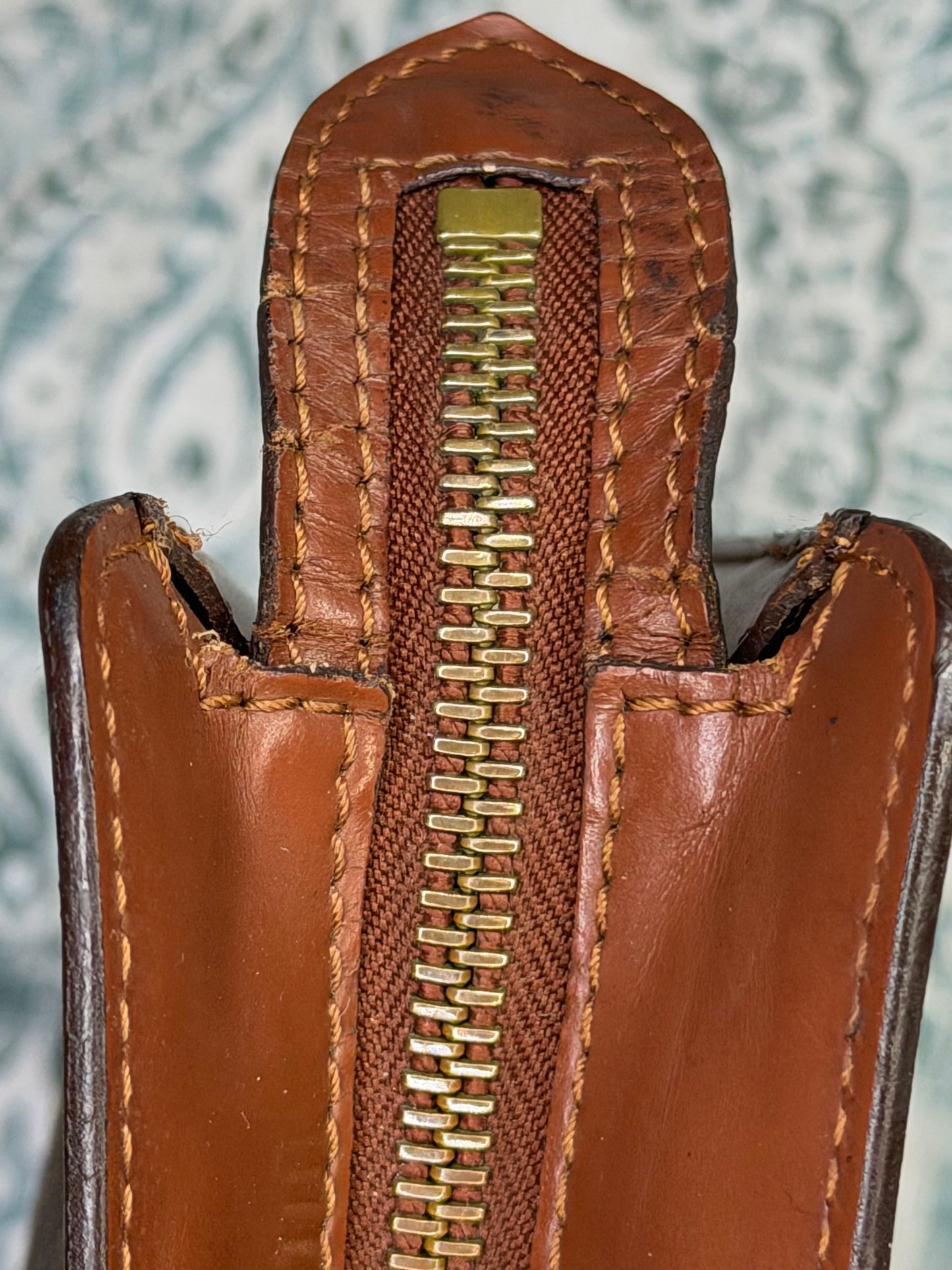 Louis Vuitton Pochette Homme Clutch