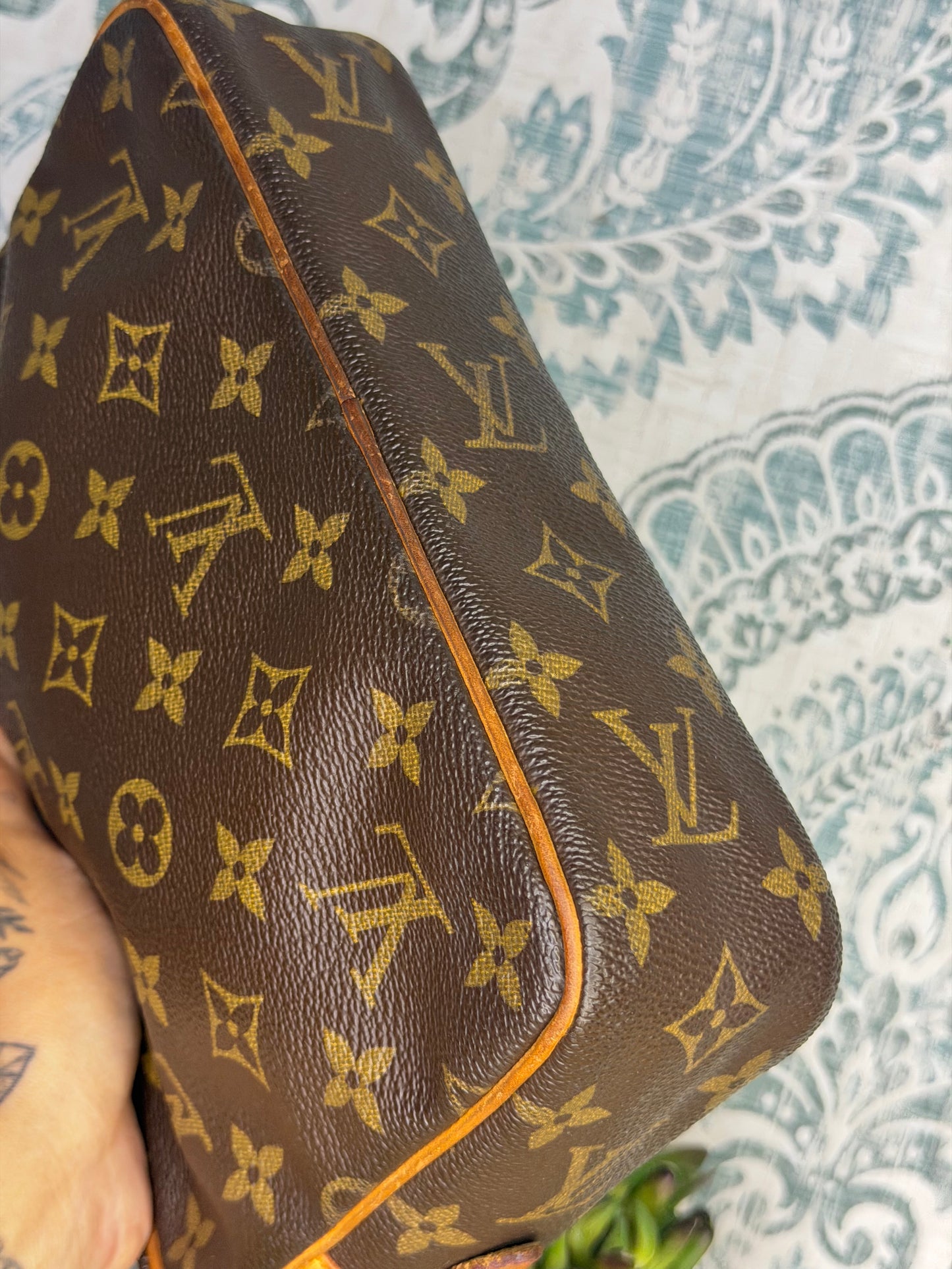 Louis Vuitton Compiegne 23