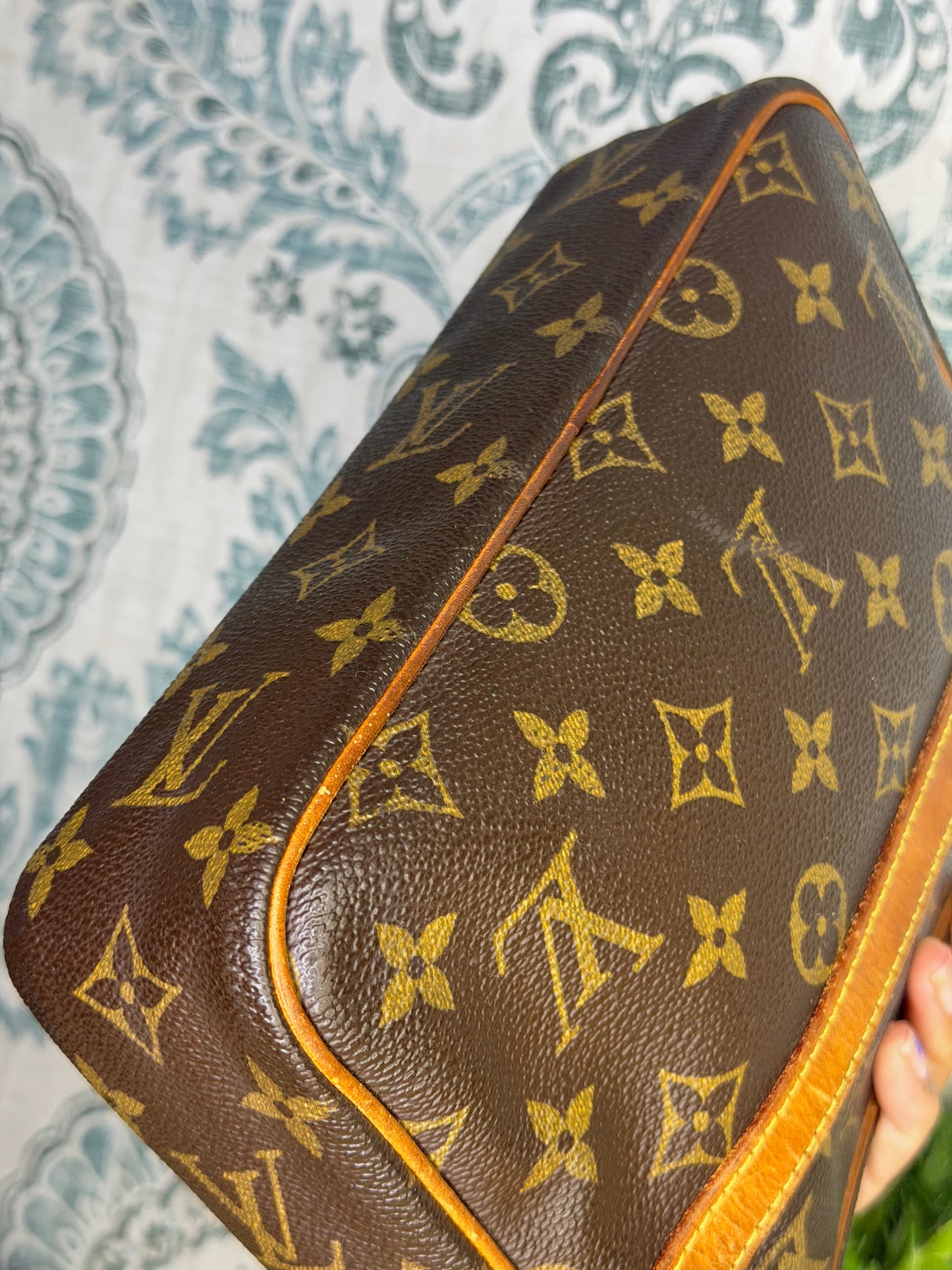 Louis Vuitton Compiegne 23