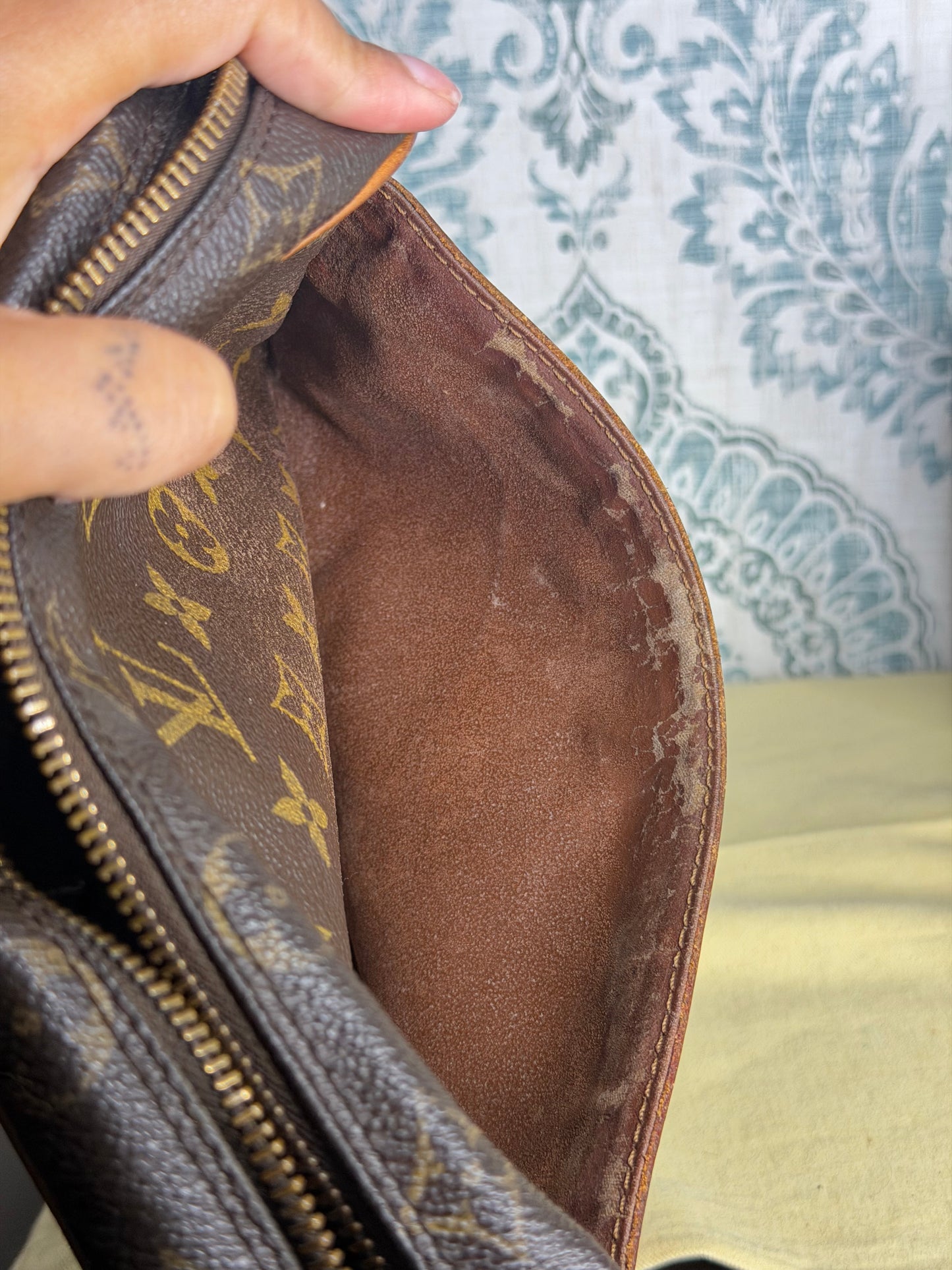 Louis Vuitton Compiegne 23