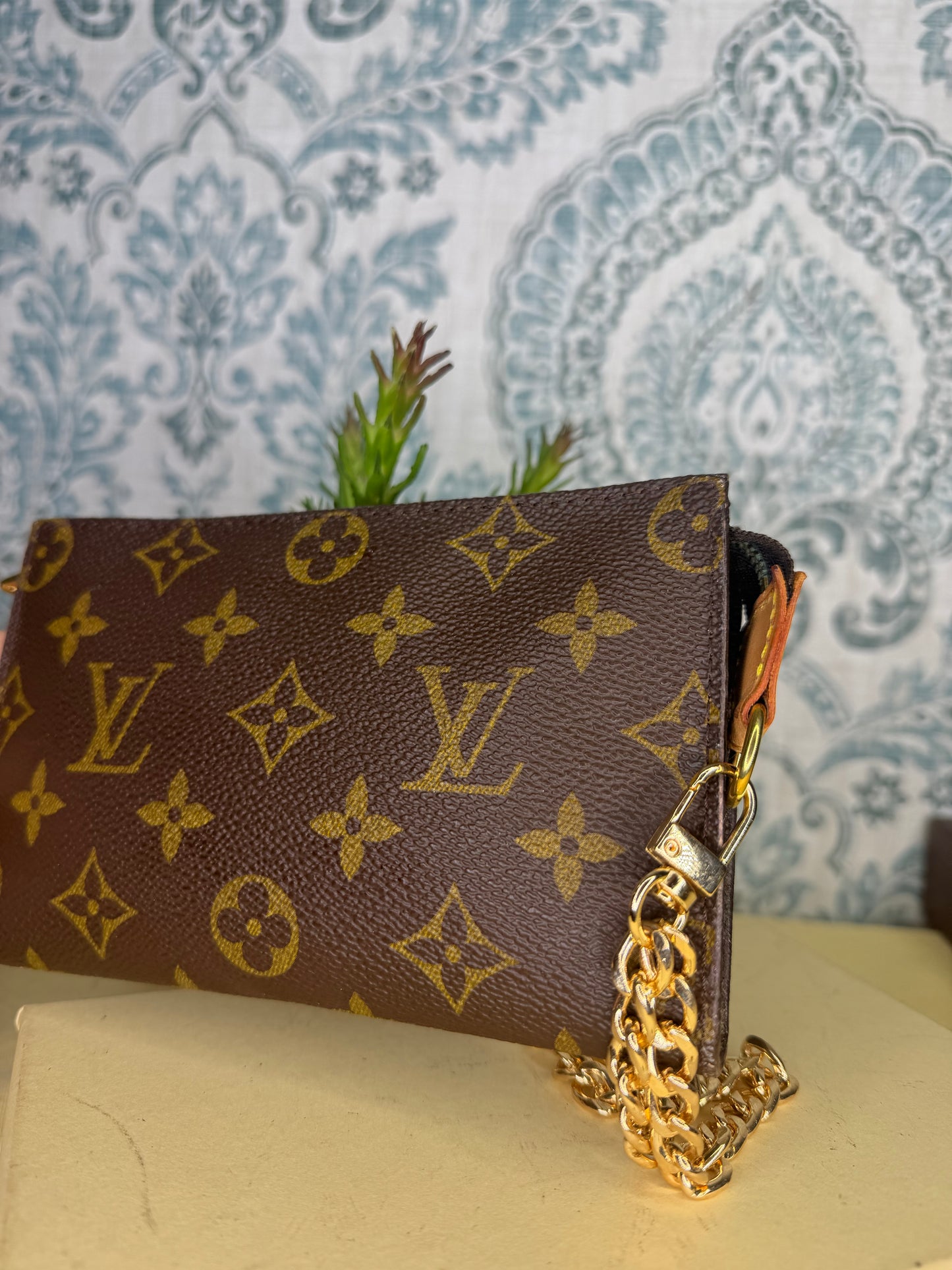 Louis Vuitton Monogram Bucket PM Pochette