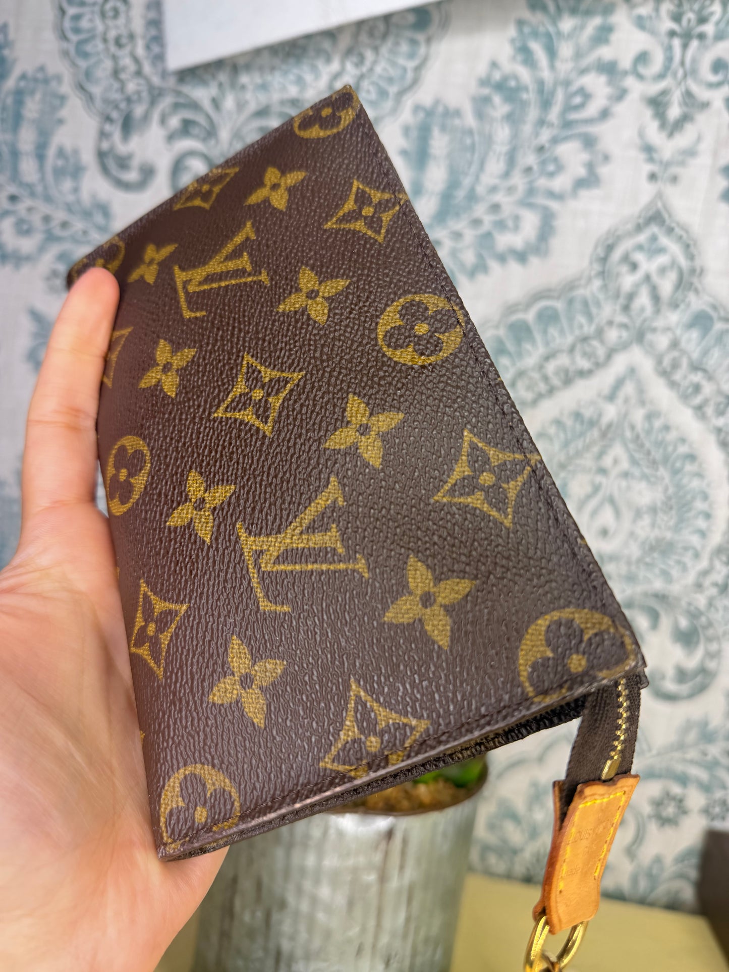 Louis Vuitton Monogram Bucket PM Pochette