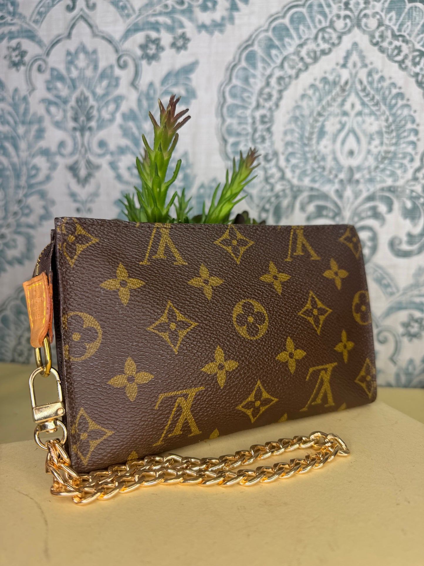 Louis Vuitton Monogram Bucket PM Pochette