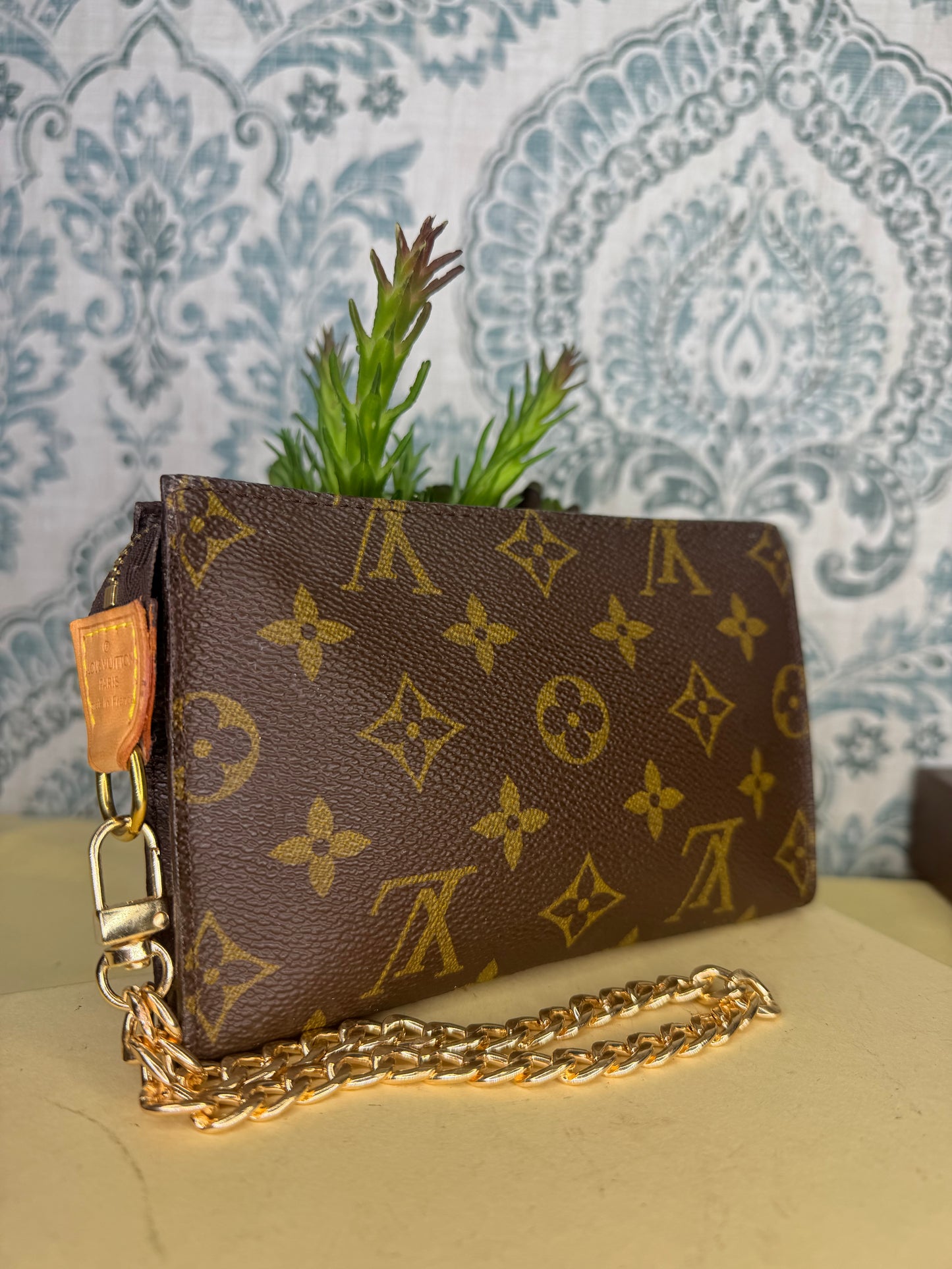 Louis Vuitton Monogram Bucket PM Pochette