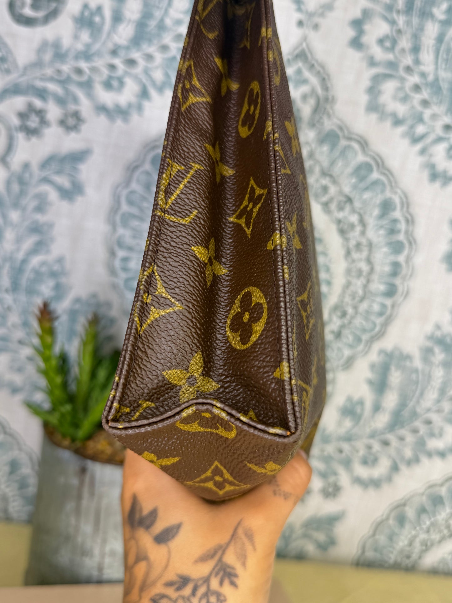 Louis Vuitton Monogram Toiletry 26 #2