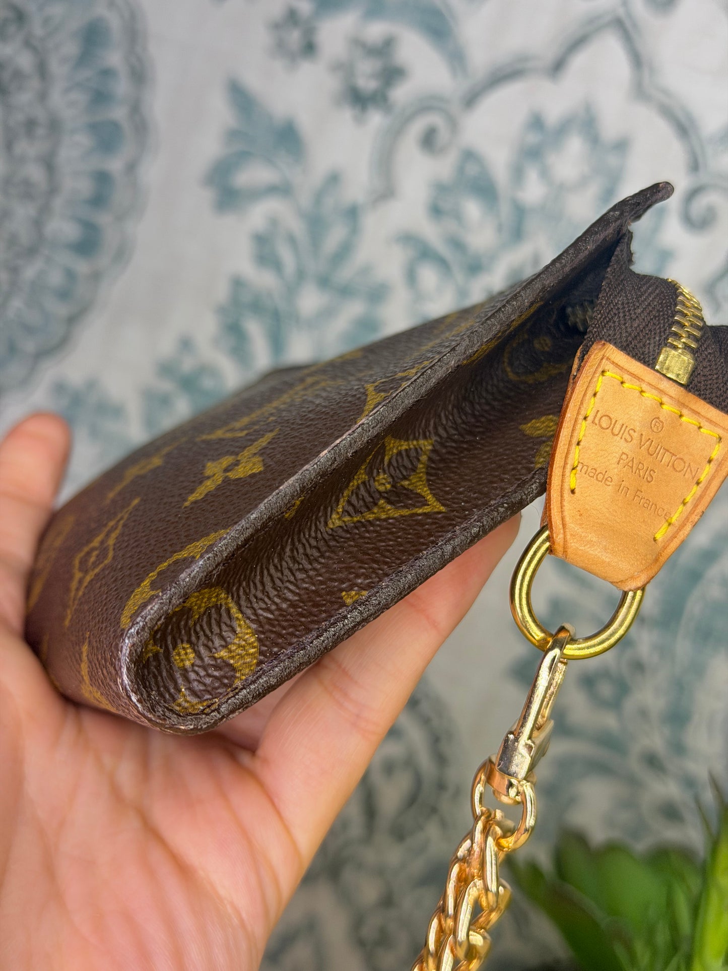 Louis Vuitton Monogram Bucket PM Pochette