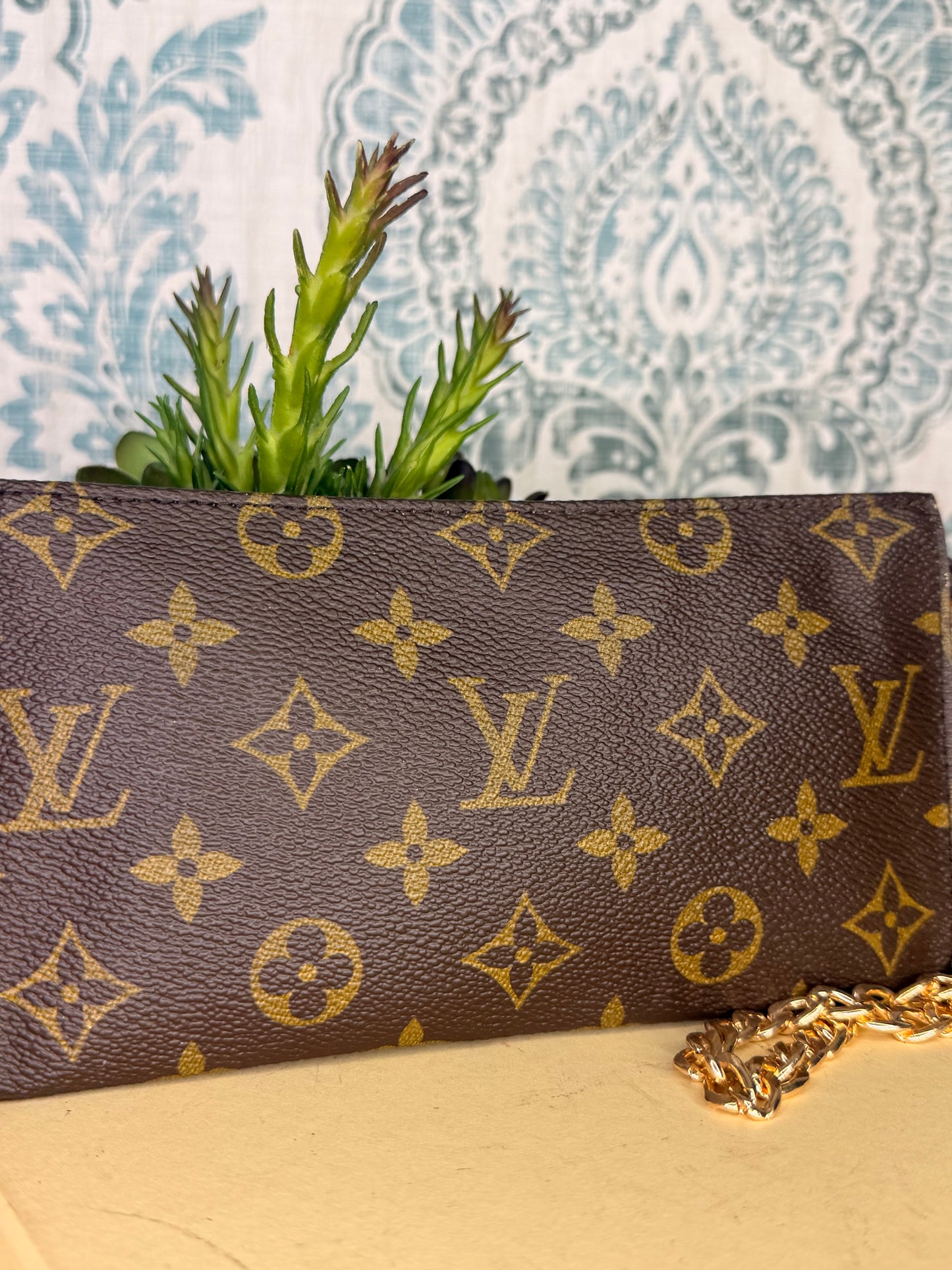 Louis Vuitton Monogram Bucket GM Pochette
