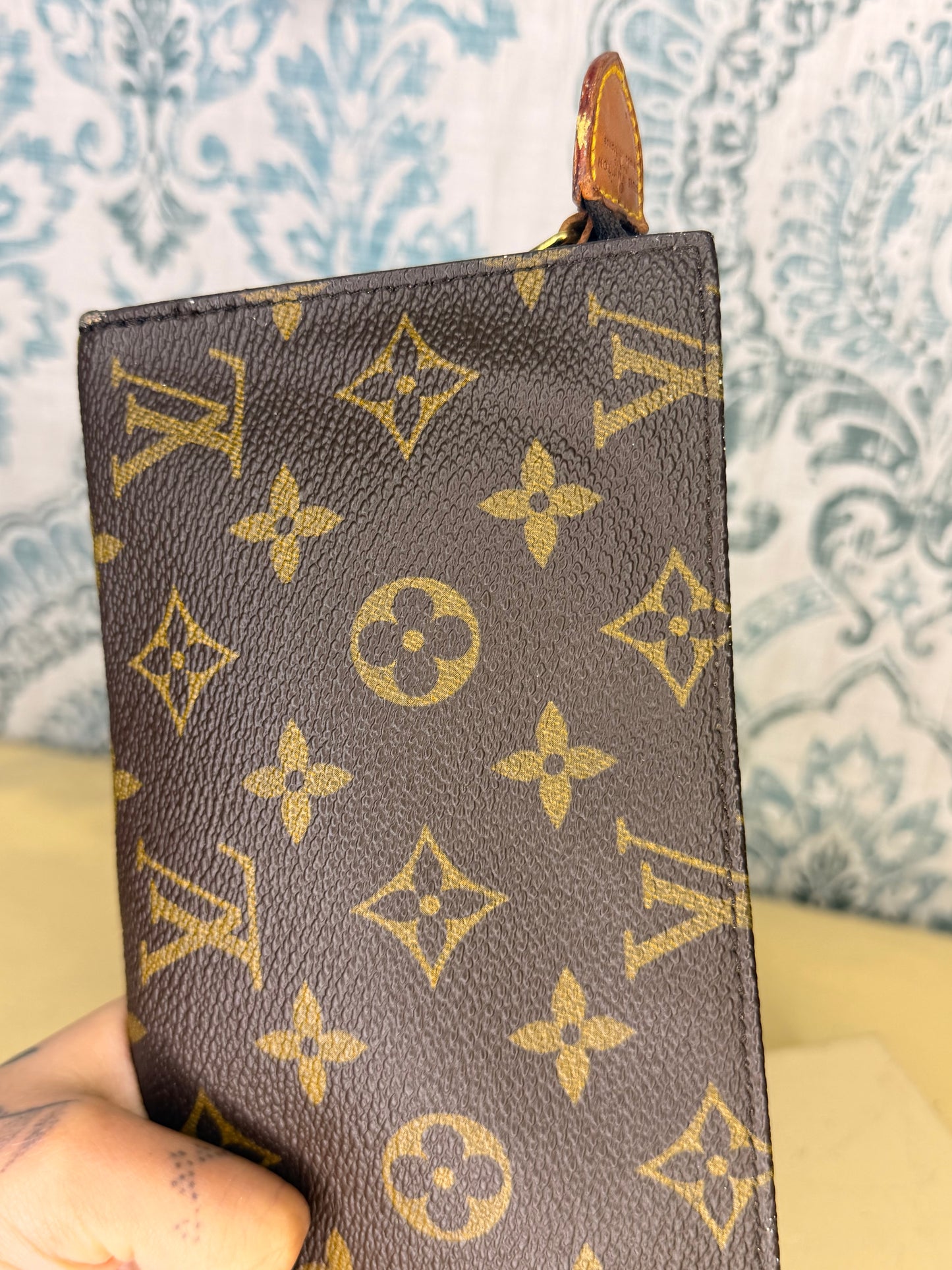 Louis Vuitton Monogram Bucket GM Pochette