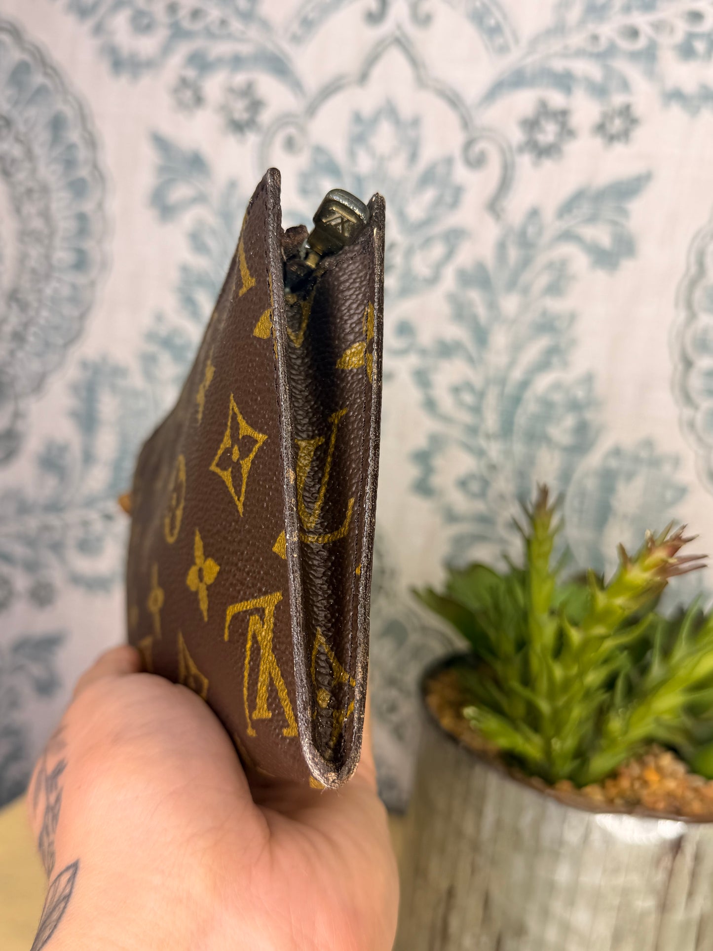 Louis Vuitton Monogram Bucket GM Pochette