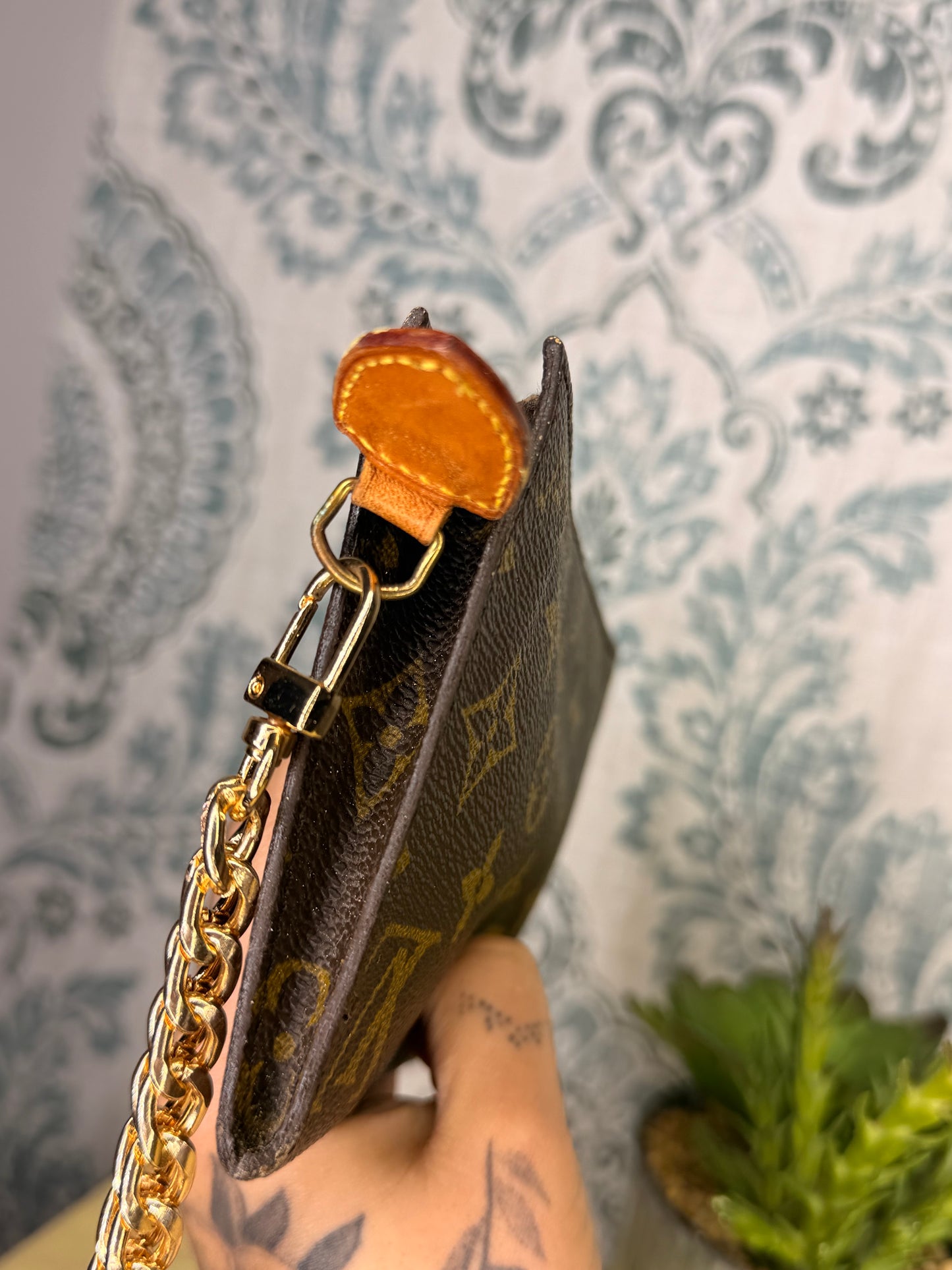 Louis Vuitton Monogram Bucket GM Pochette