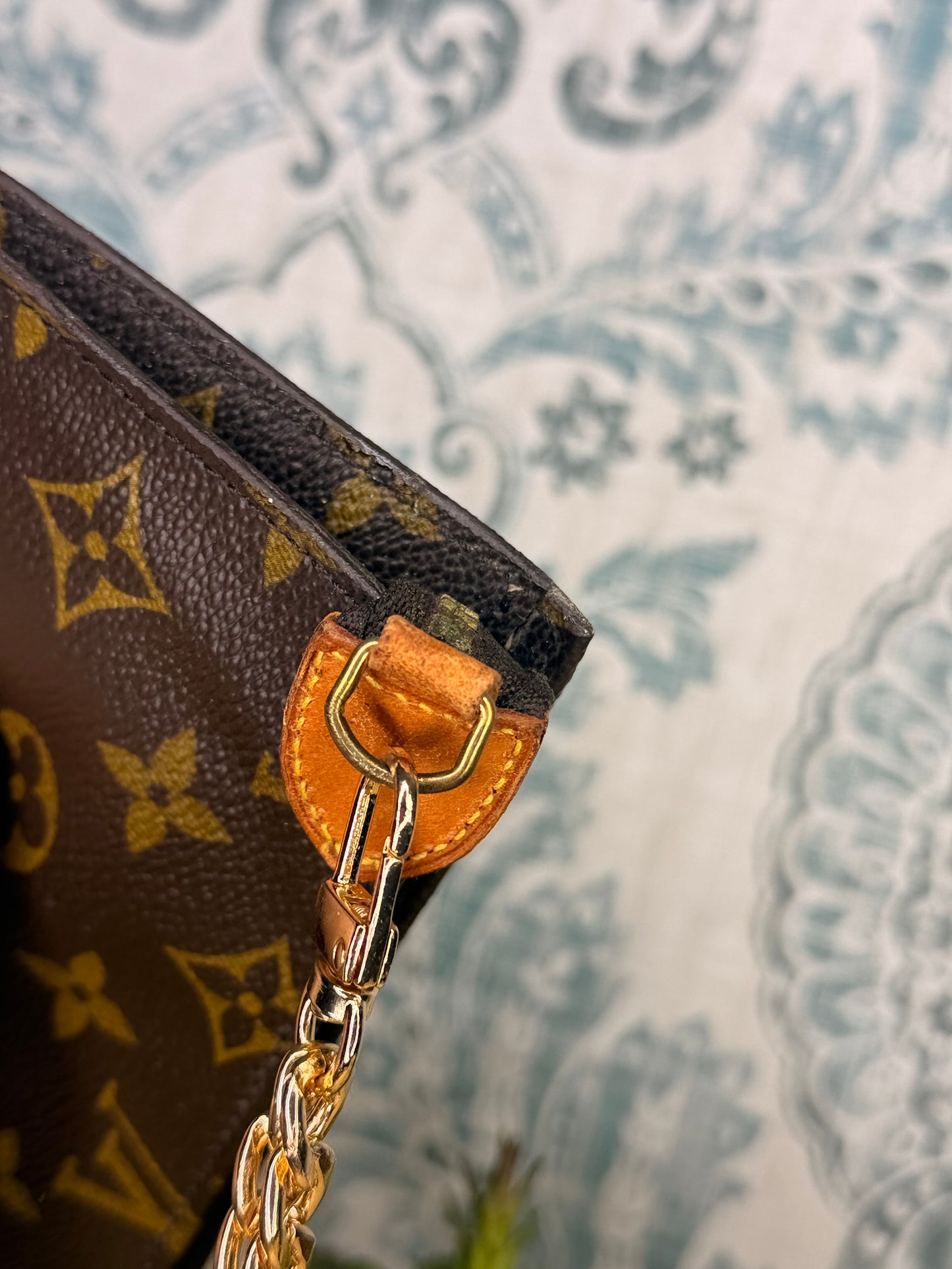 Louis Vuitton Monogram Bucket GM Pochette