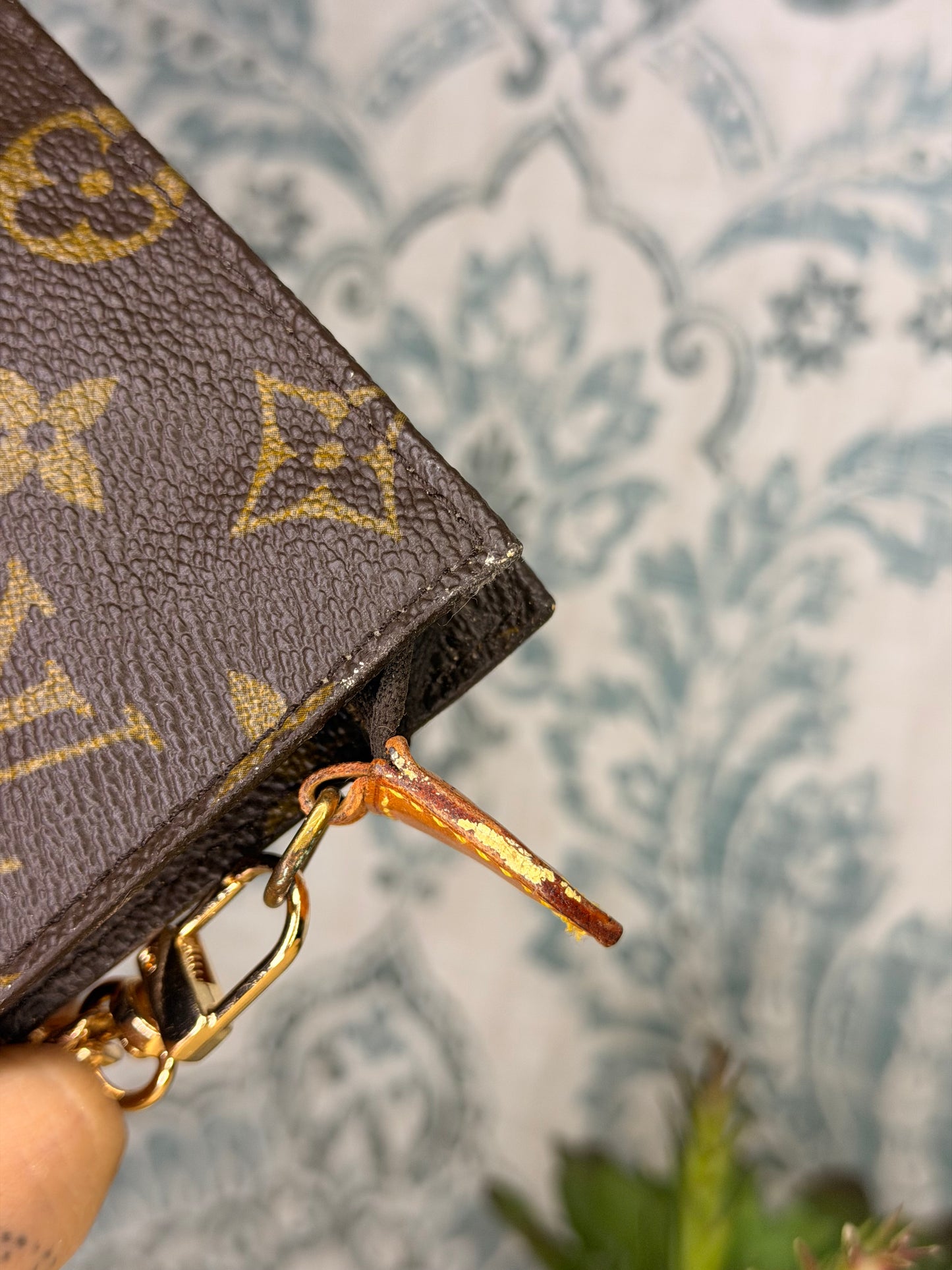 Louis Vuitton Monogram Bucket GM Pochette