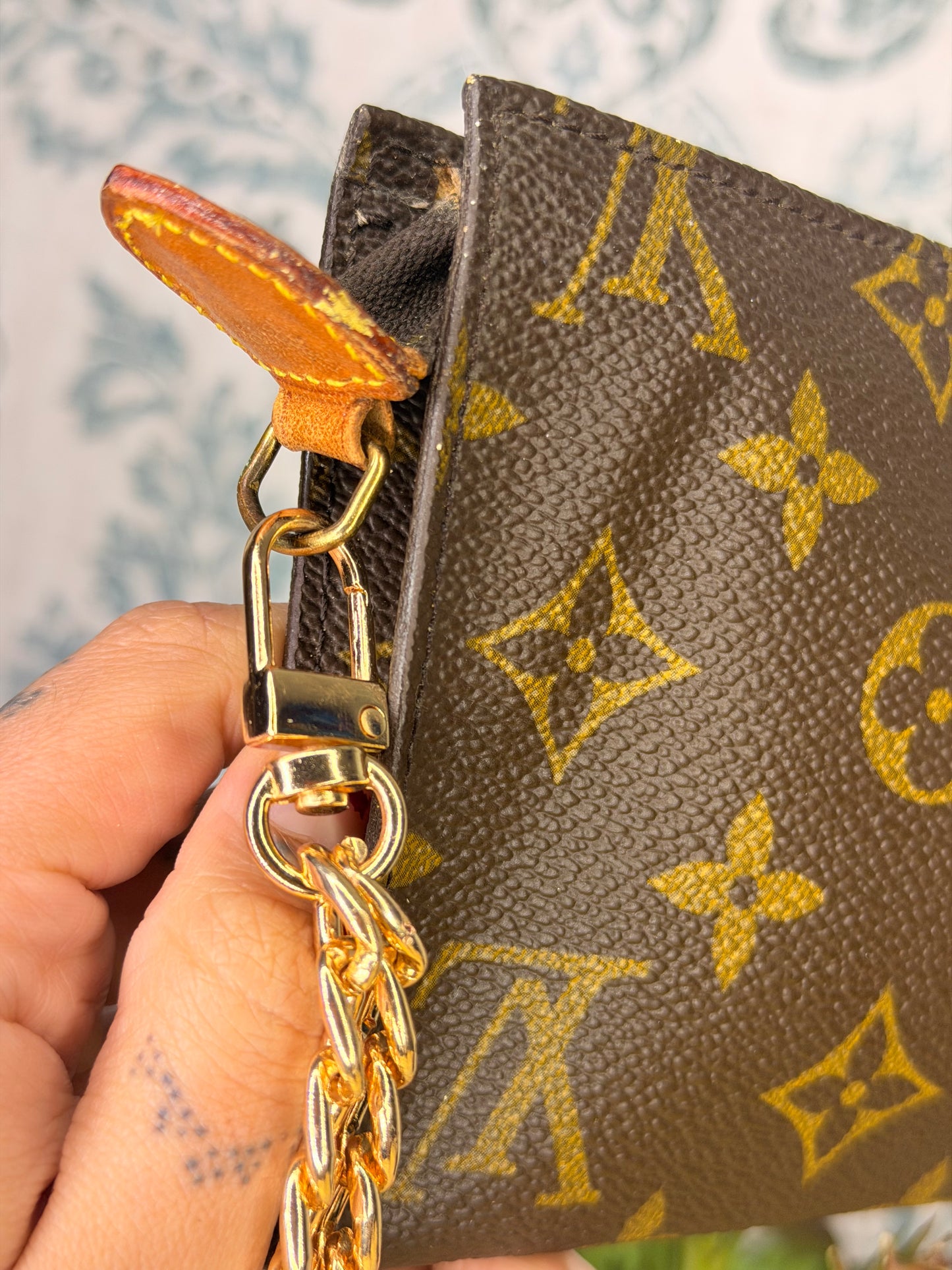 Louis Vuitton Monogram Bucket GM Pochette