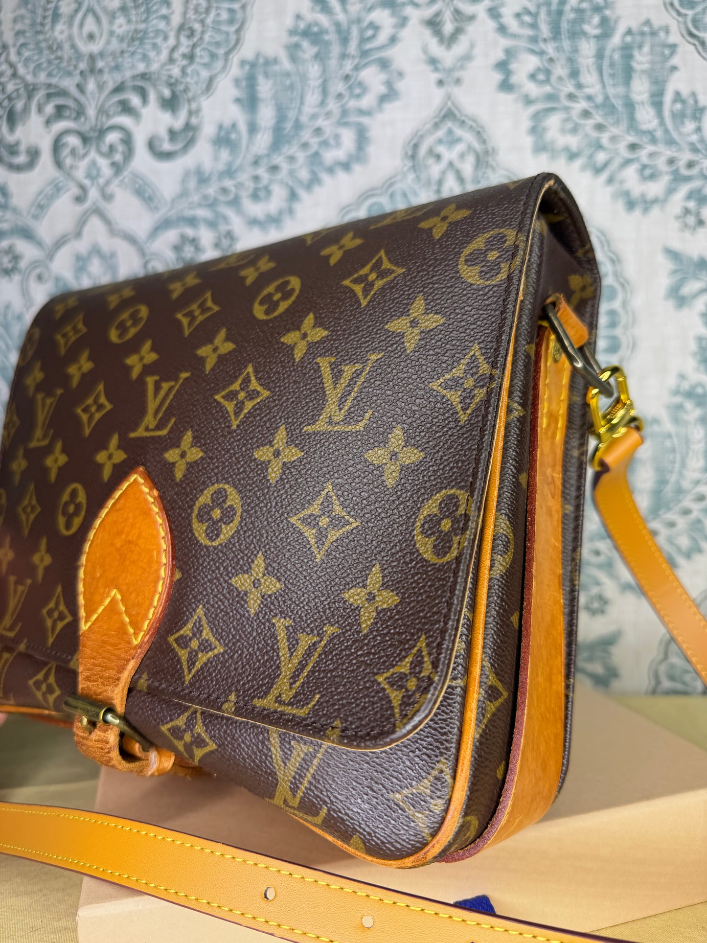 Louis Vuitton Cartouchiere GM