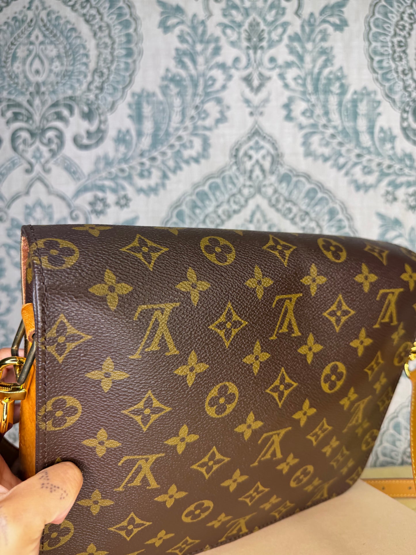 Louis Vuitton Cartouchiere GM